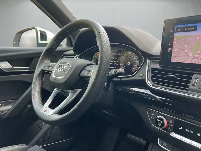 Audi Q5 view 7