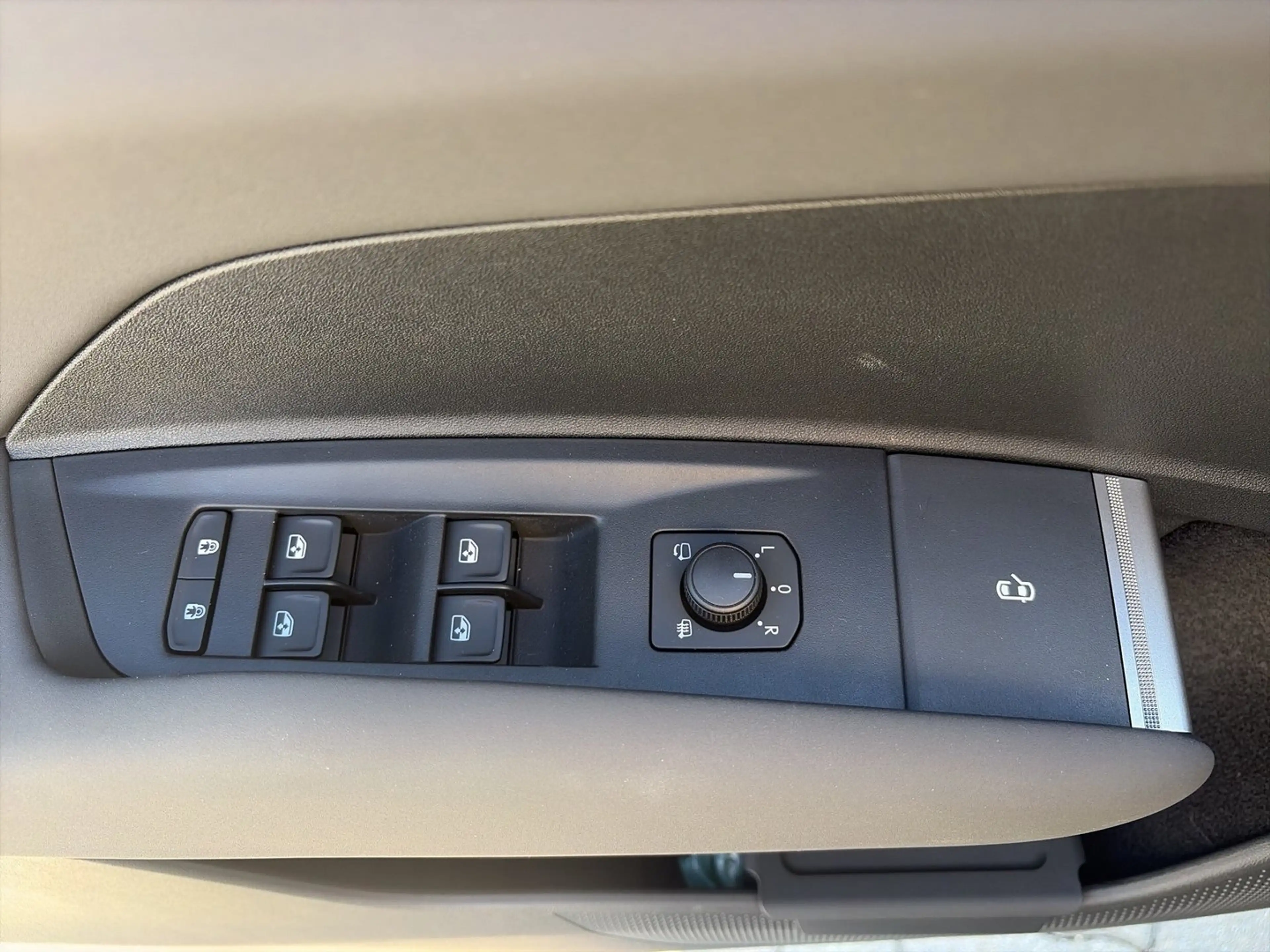 Skoda Peaq Selection 90 — photo 15