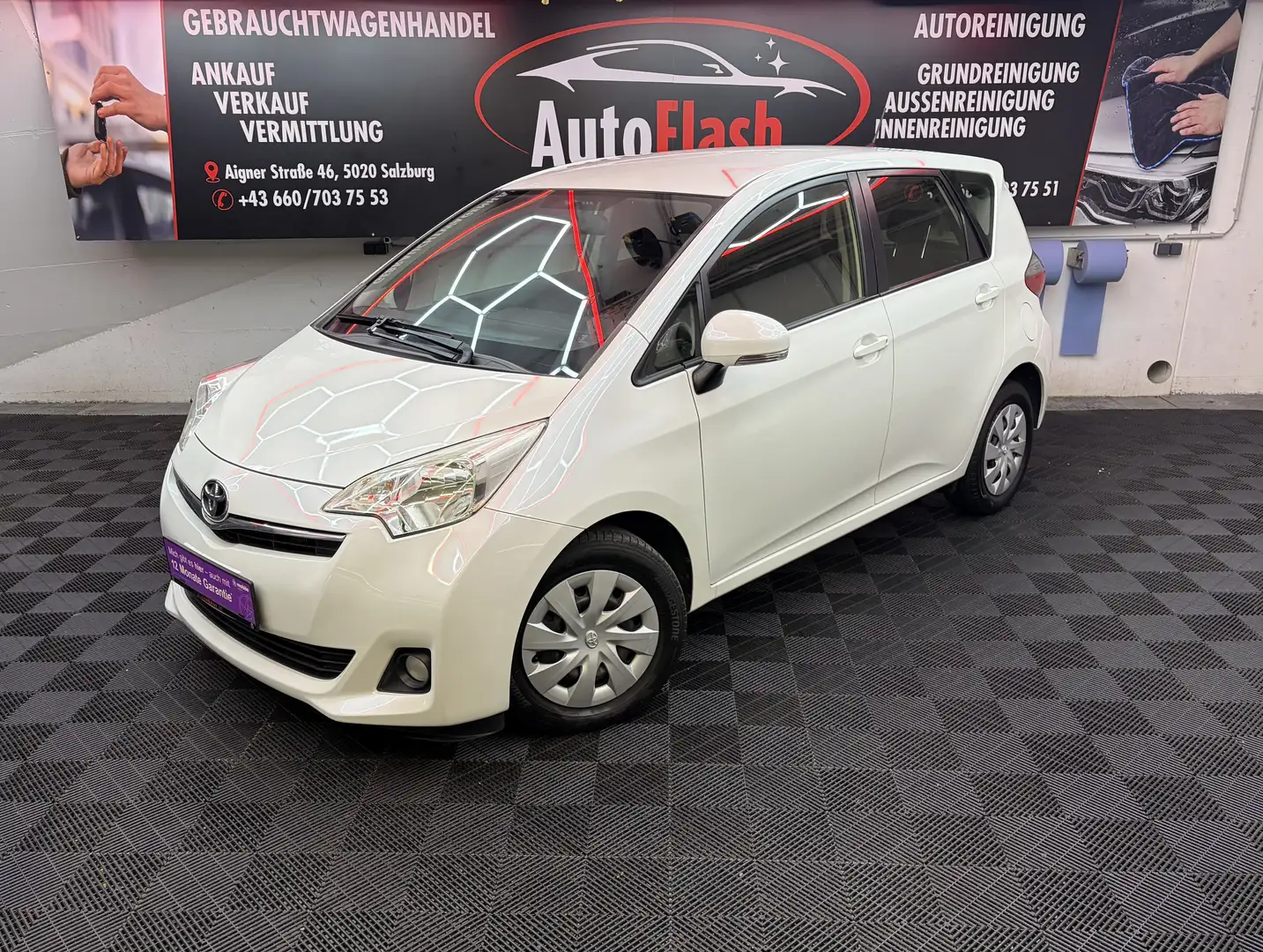Toyota Verso-S AUTOMATIK Weiß - 1