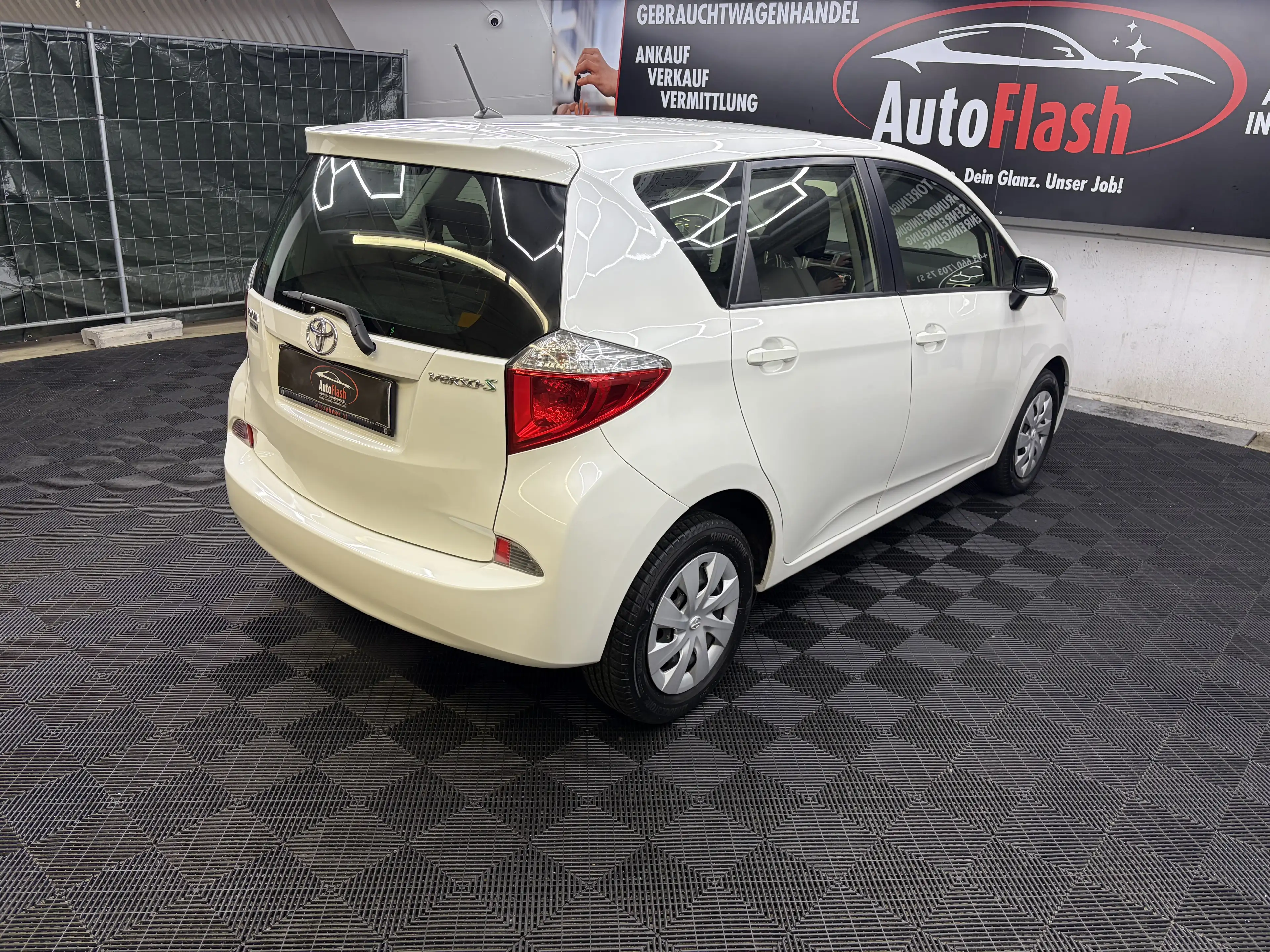 Toyota Verso-S AUTOMATIK — photo 10