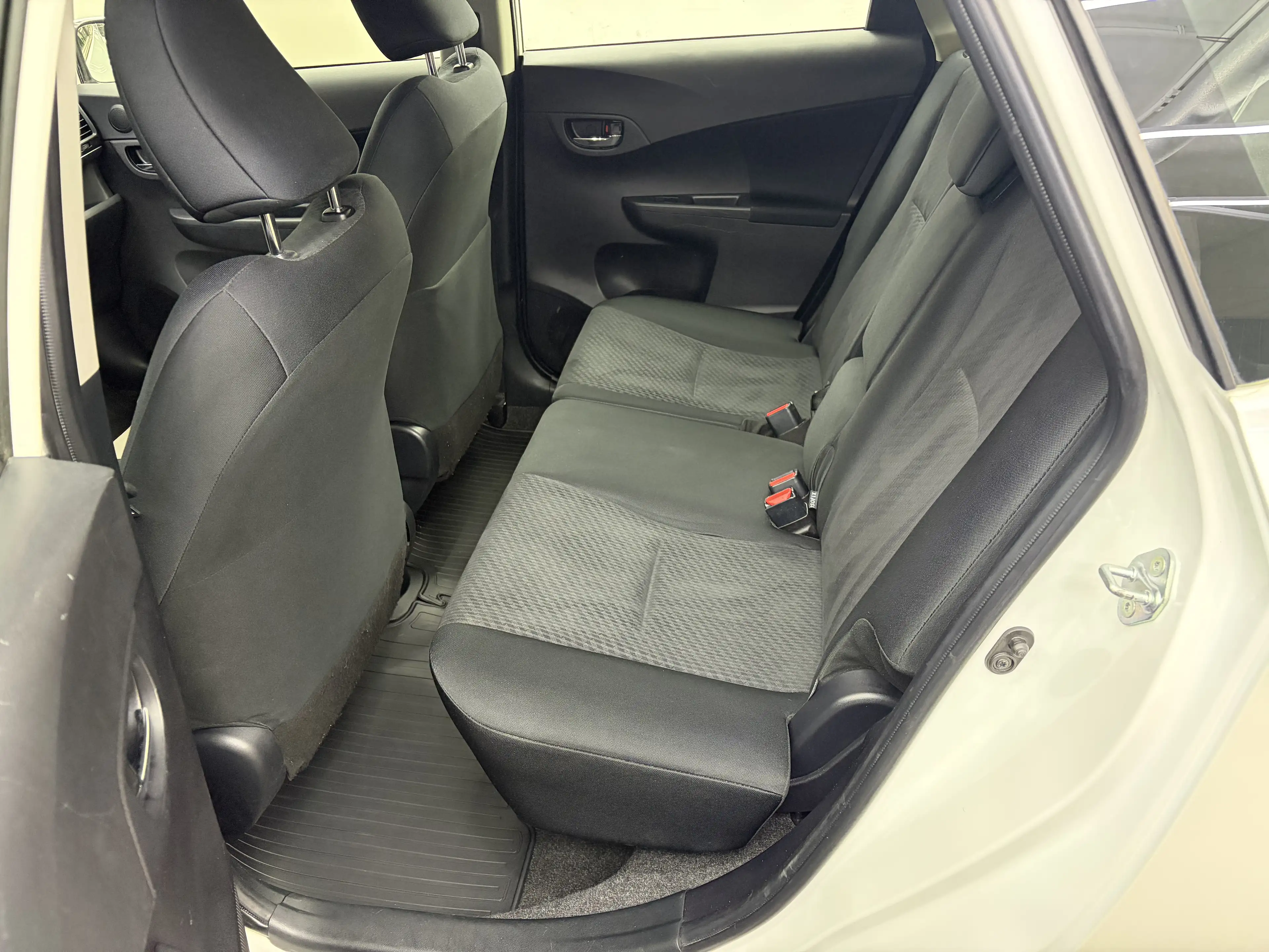 Toyota Verso-S AUTOMATIK — photo 14