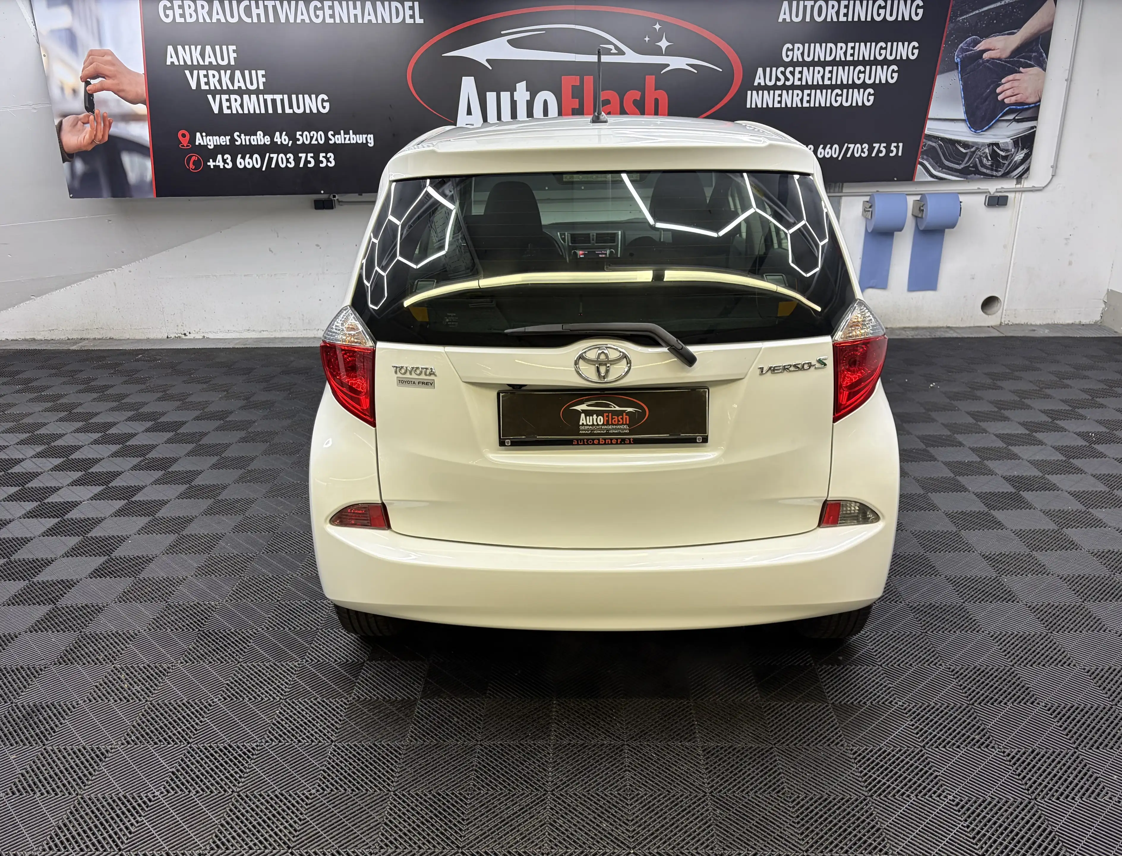 Toyota Verso-S AUTOMATIK — photo 9