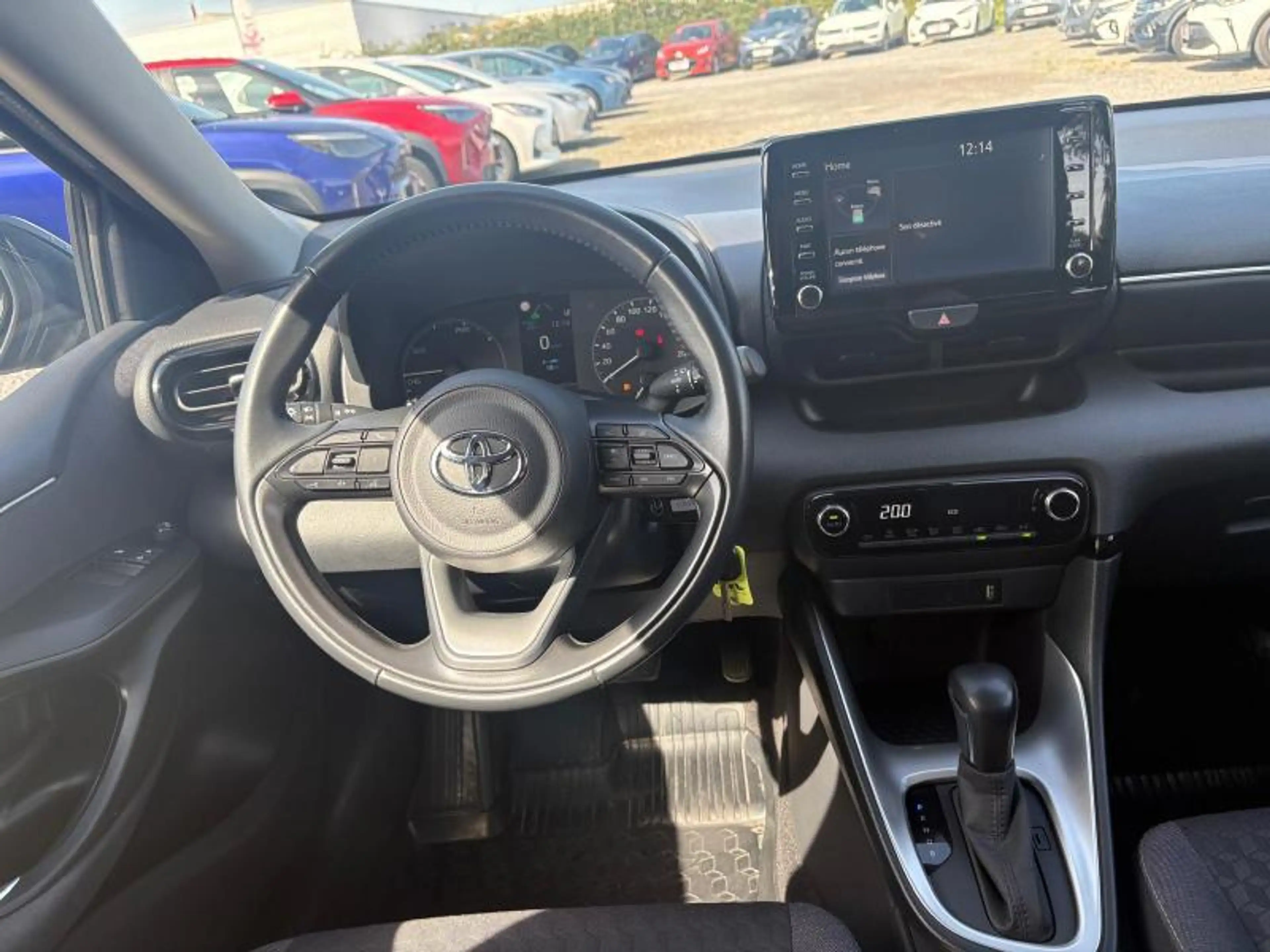 Toyota Yaris Dynamic — photo 4