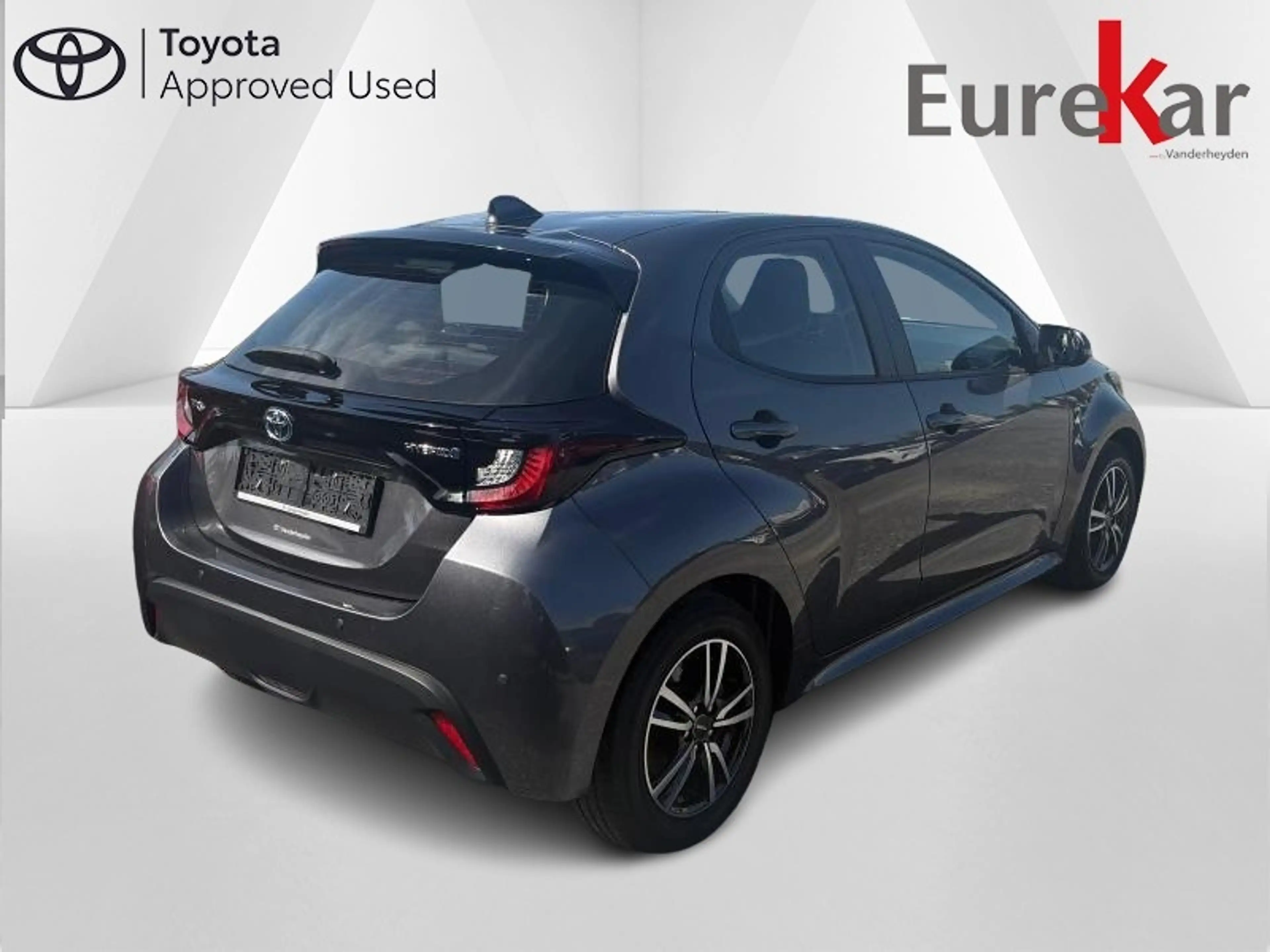 Toyota Yaris Dynamic — photo 3