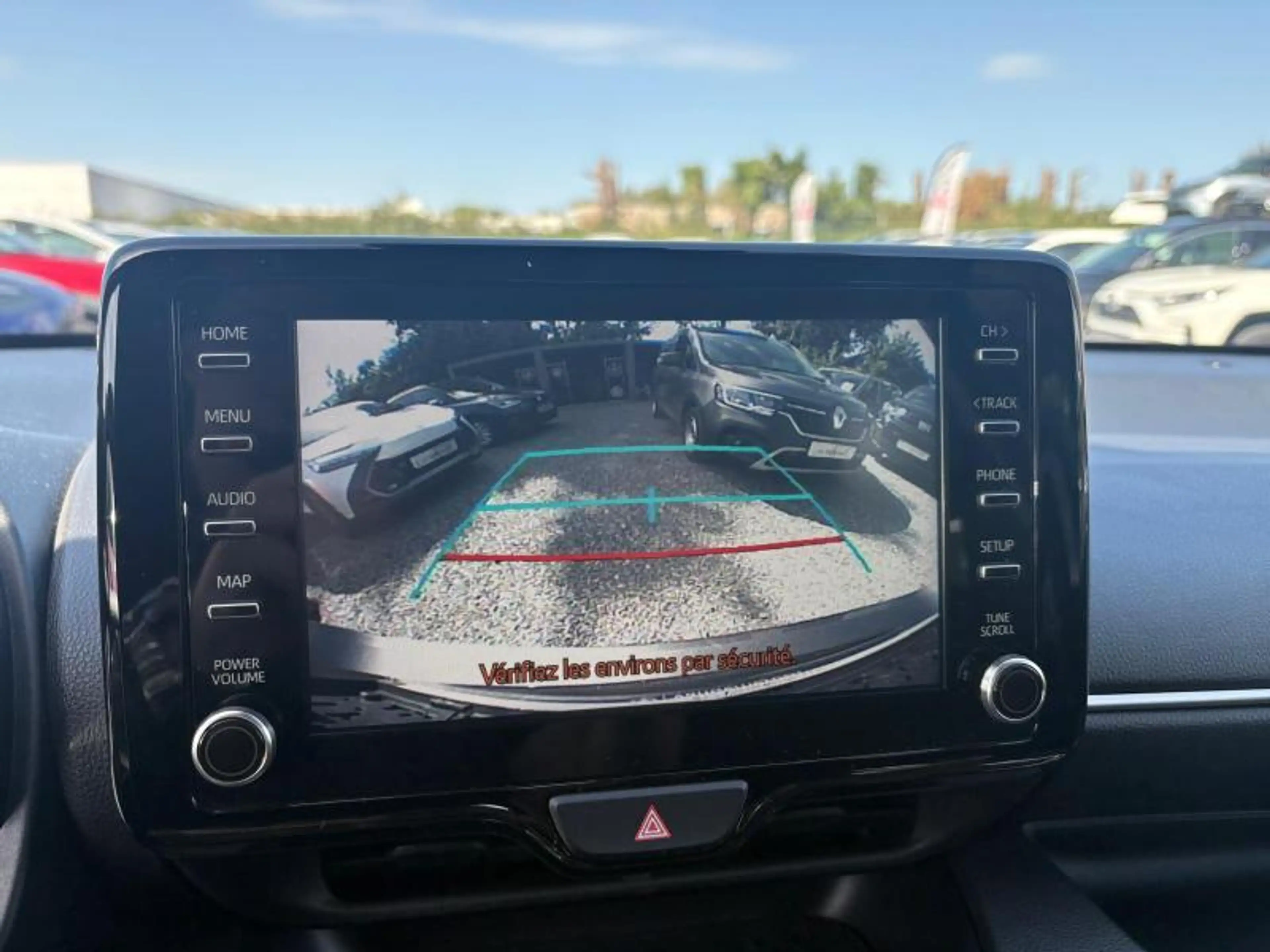 Toyota Yaris Dynamic — photo 9