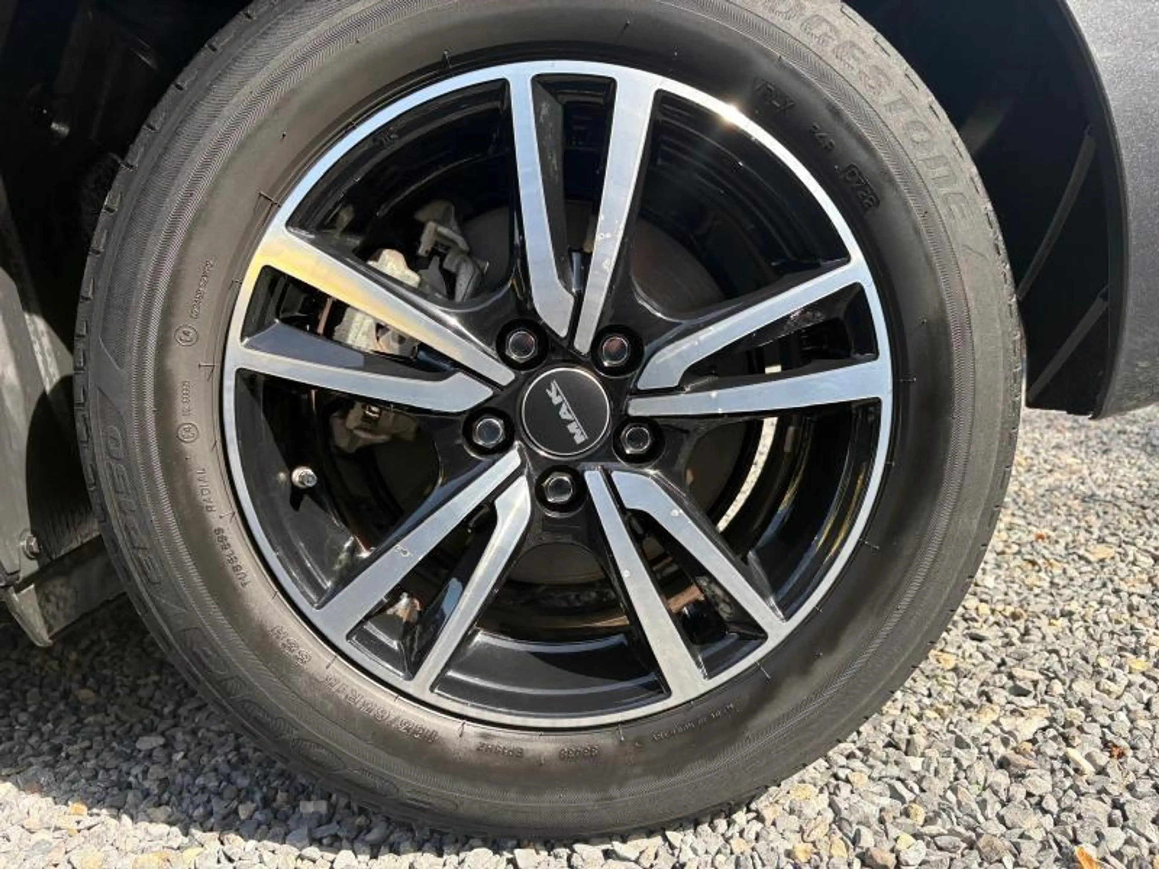 Toyota Yaris Dynamic — photo 14