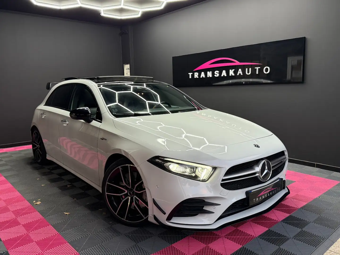 Mercedes-Benz Blanc - 1