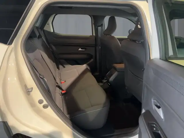 Dacia Duster view 9