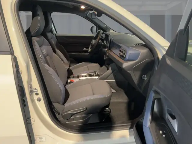 Dacia Duster view 8