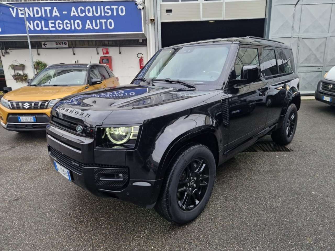 Land Rover Defender 110 3.0D I6 300 CV AWD X-Dynamic