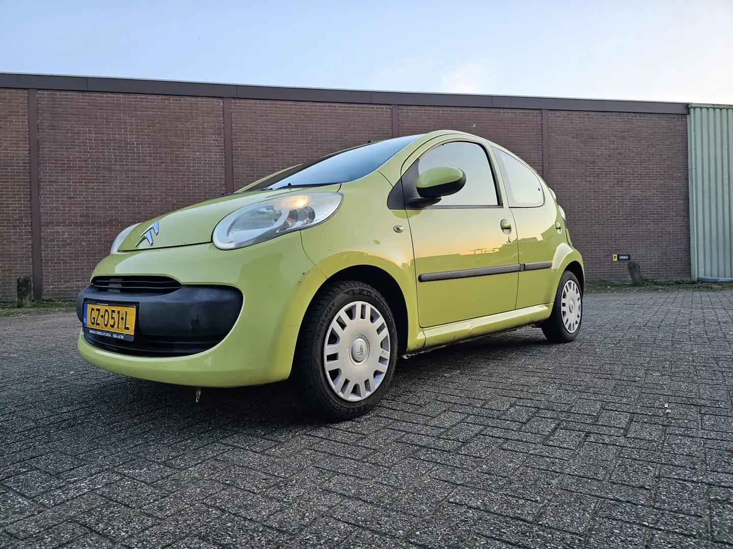 Citroen C1 RIJDT ALS EEN ZONNETJE AIRCO NIEUWE APK KOPPELING Yellow - 1