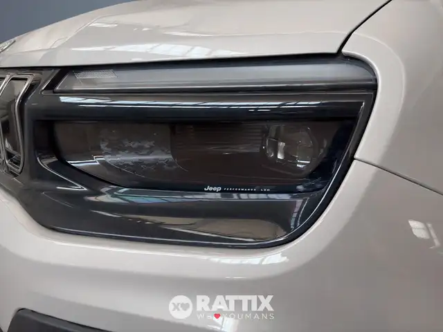 Jeep Avenger view 3