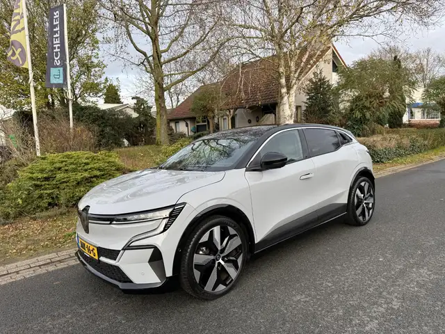 Renault Megane E-Tech EV60 Optimum Charge 218PK ACC•Camera