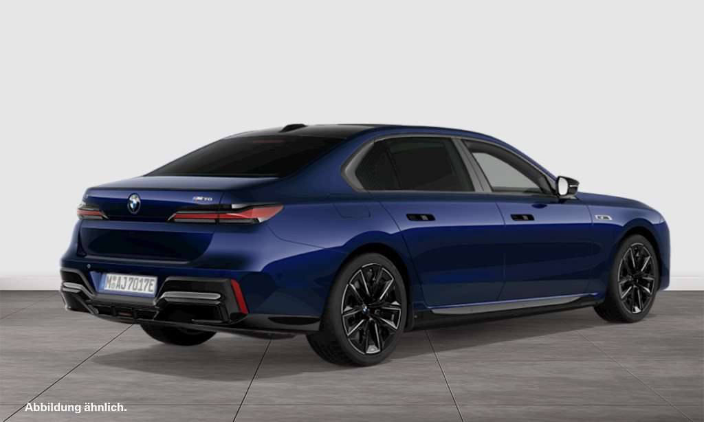 BMW i7