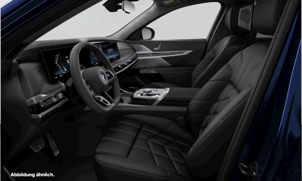 BMW i7