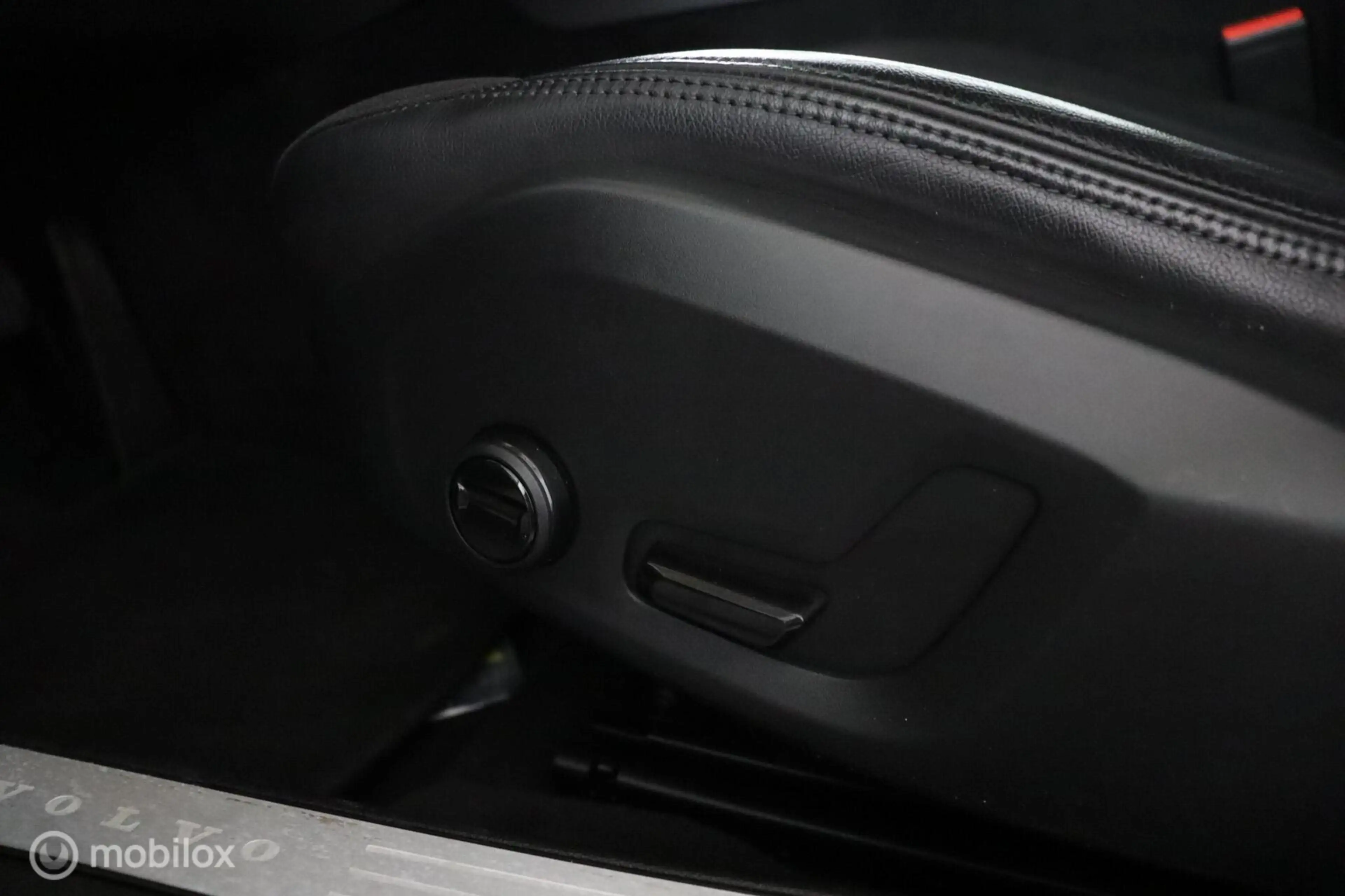 Volvo V60 2.0 T5 Momentum | Trekhaak | Parkeersensoren Achte — photo 20