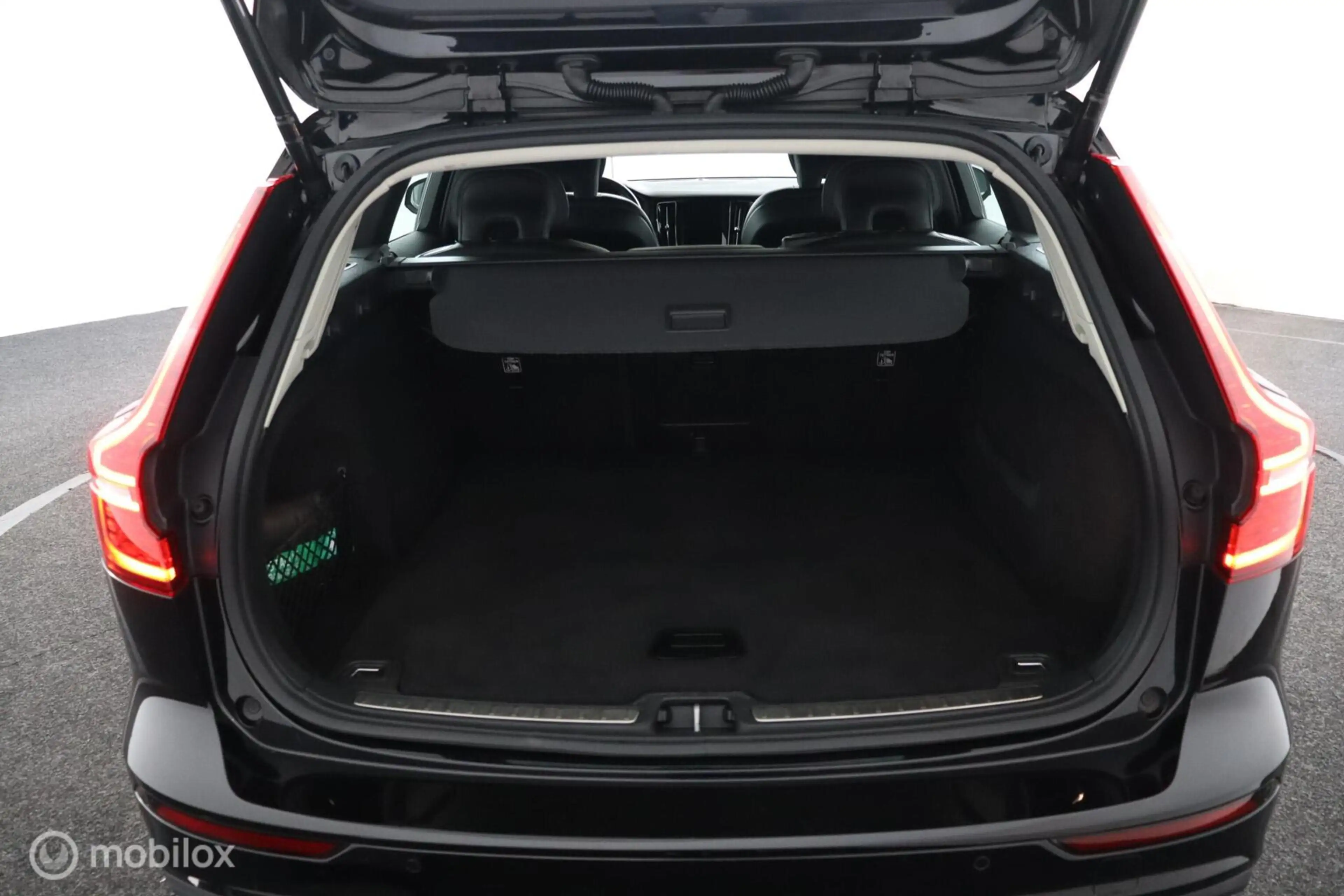 Volvo V60 2.0 T5 Momentum | Trekhaak | Parkeersensoren Achte — photo 15