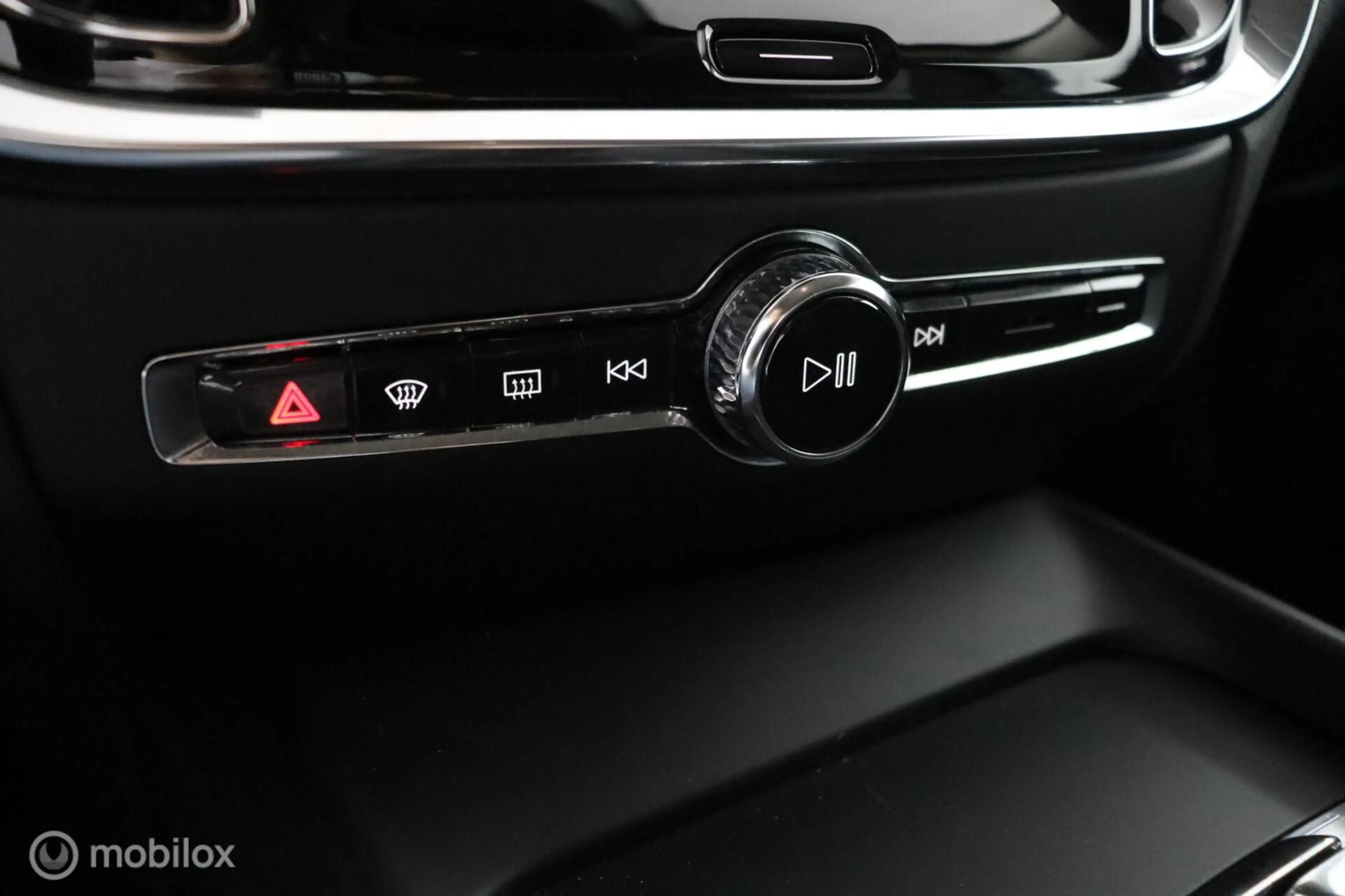 Volvo V60 2.0 T5 Momentum | Trekhaak | Parkeersensoren Achte — photo 18