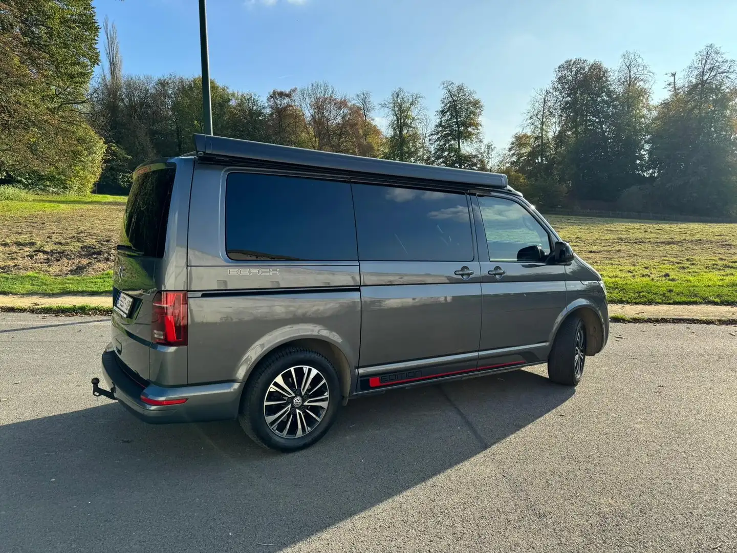 Volkswagen T6.1 California beach Gris - 1