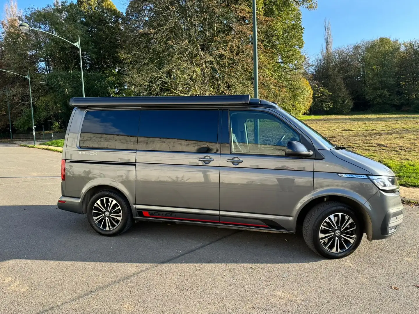 Volkswagen T6.1 California beach Gris - 2