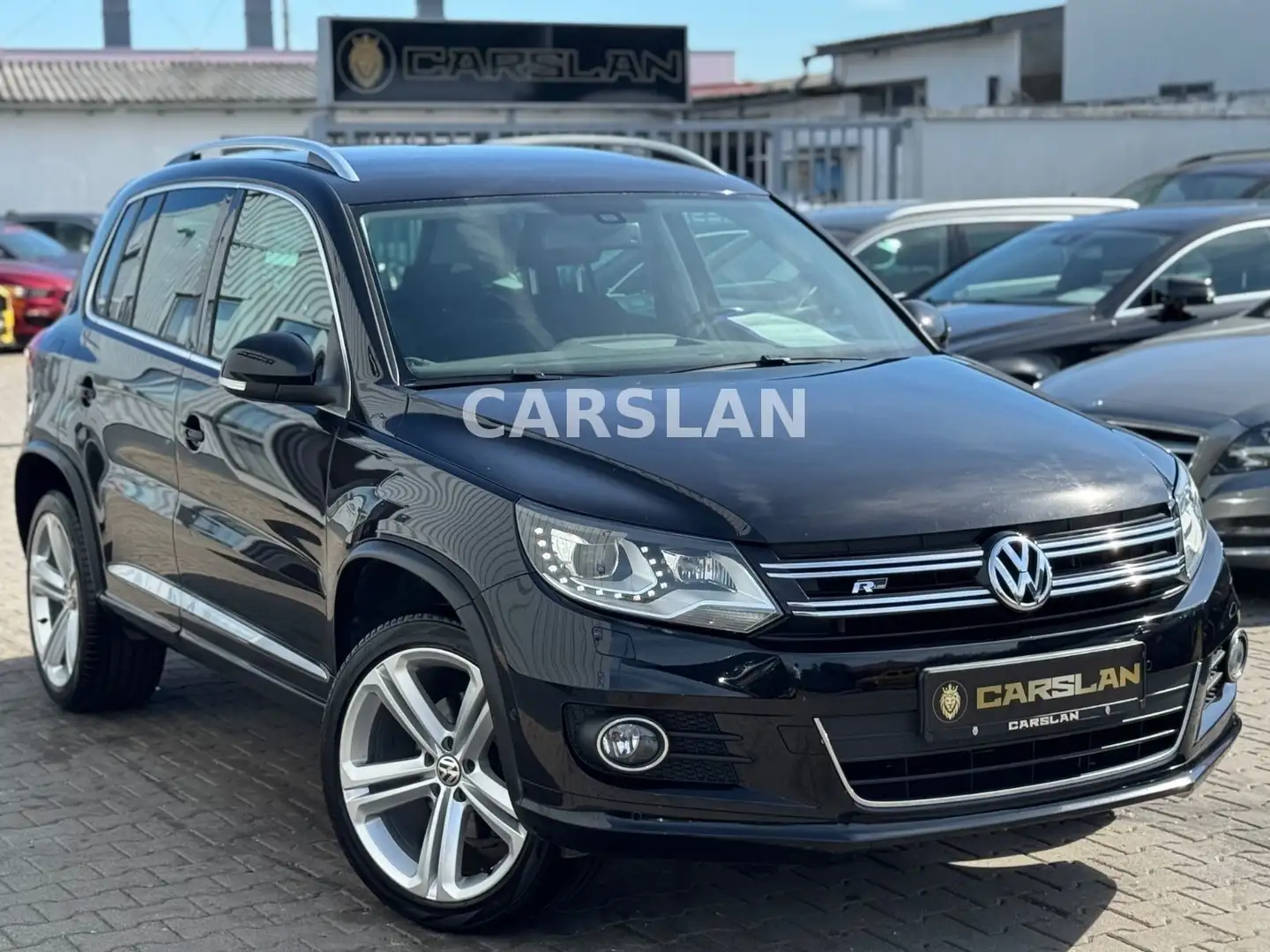 Volkswagen Tiguan 2.0 TDI R LINE 4MOTION 1.HAND+LED+AHK+PDC Schwarz - 1