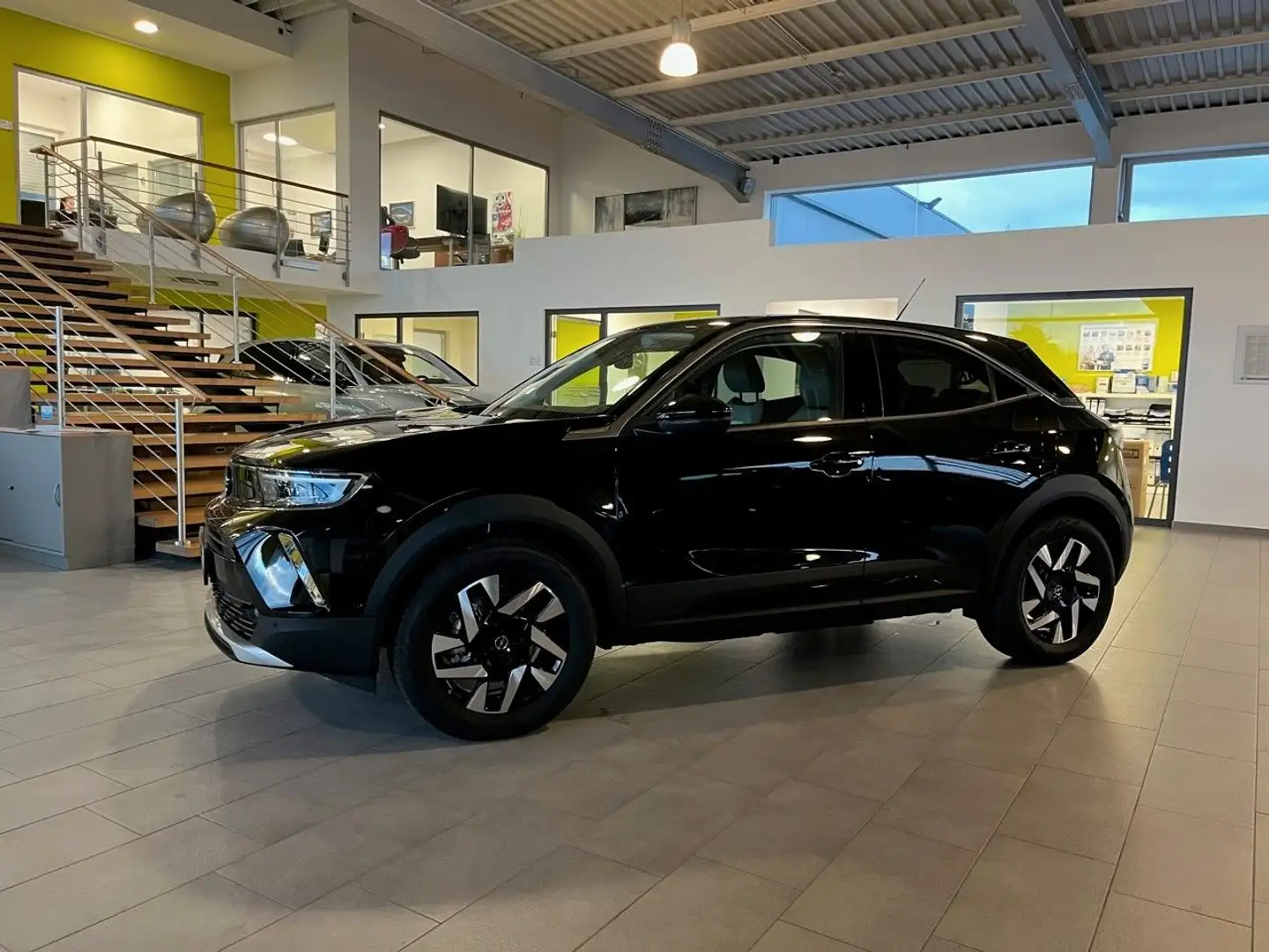 Opel Mokka-E Elegance, LHZ, SHZ, RFK, Digital, Wärmep Schwarz - 2