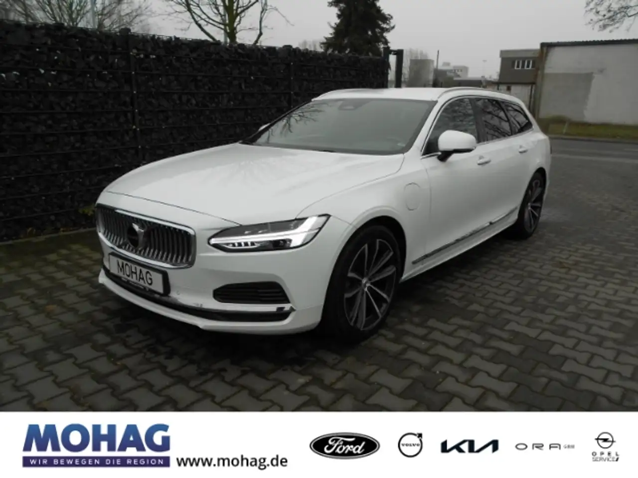 Volvo V90