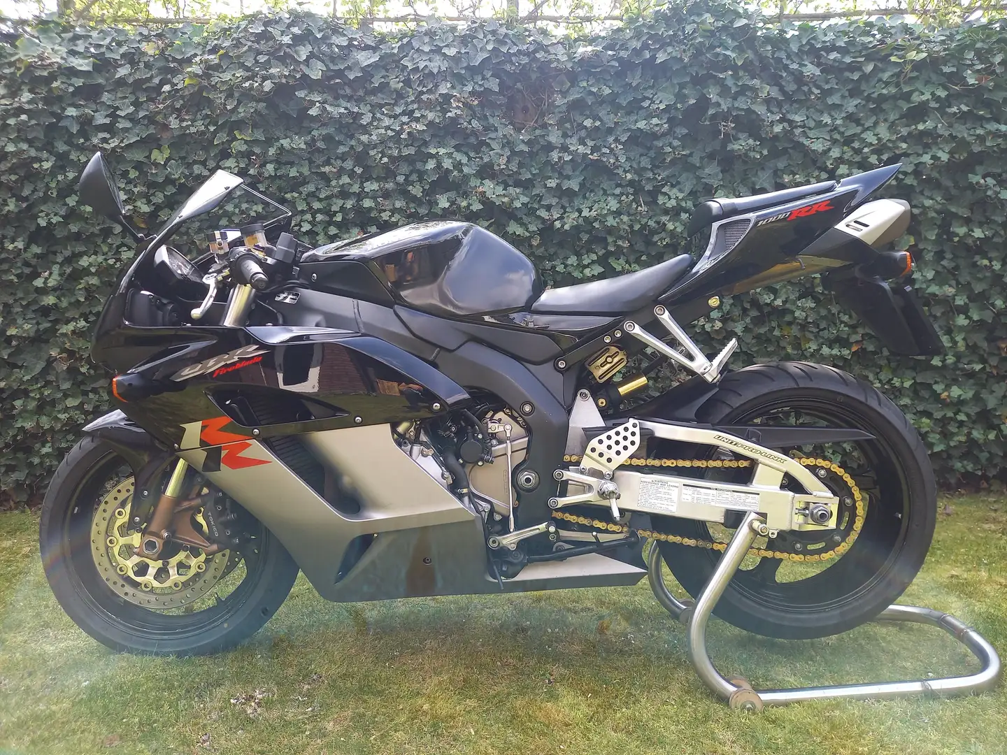 Honda CBR 1000 Fireblade RR Negru - 2