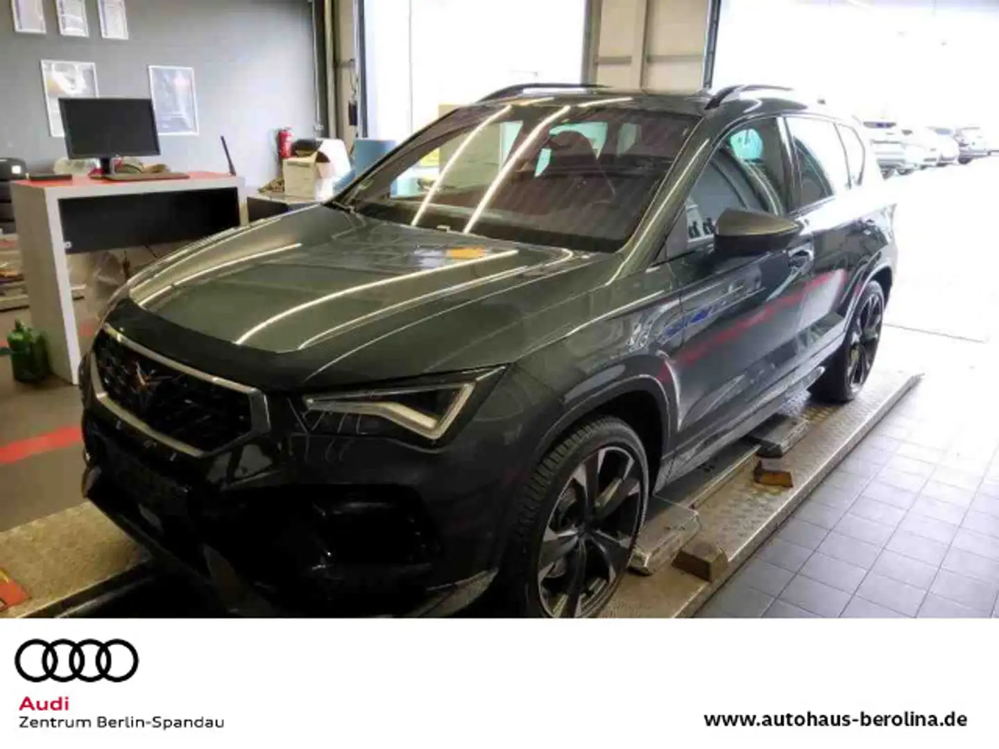 CUPRA Ateca 2.0 TSI 4D DSG *PANO*BEATS*AHK*ACC*SHZ* Grün - 1