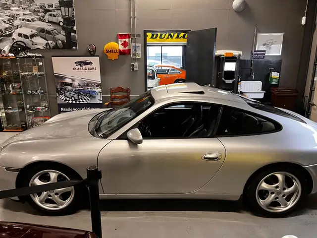 Porsche 911 3.4 Coupé Carrera