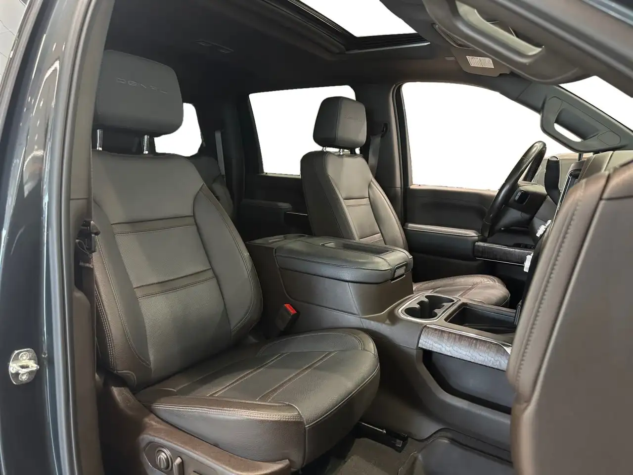 GMC Sierra 3500HD снимка GMC Sierra 3500HD