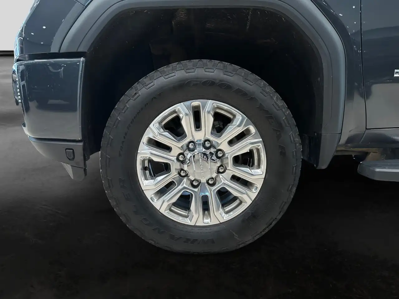 GMC Sierra 3500HD снимка GMC Sierra 3500HD