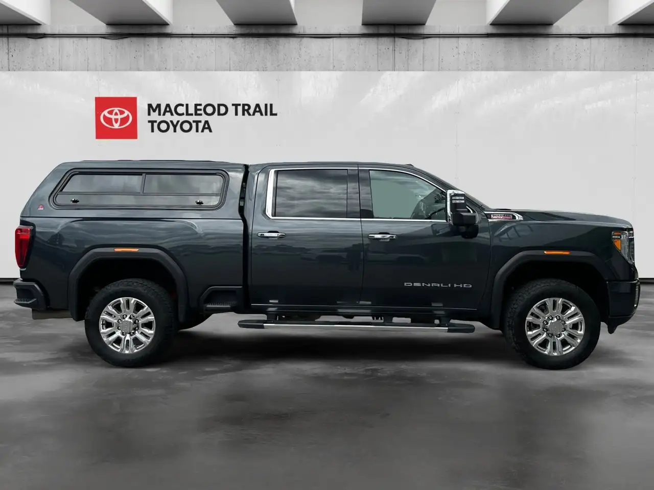 GMC Sierra 3500HD снимка GMC Sierra 3500HD