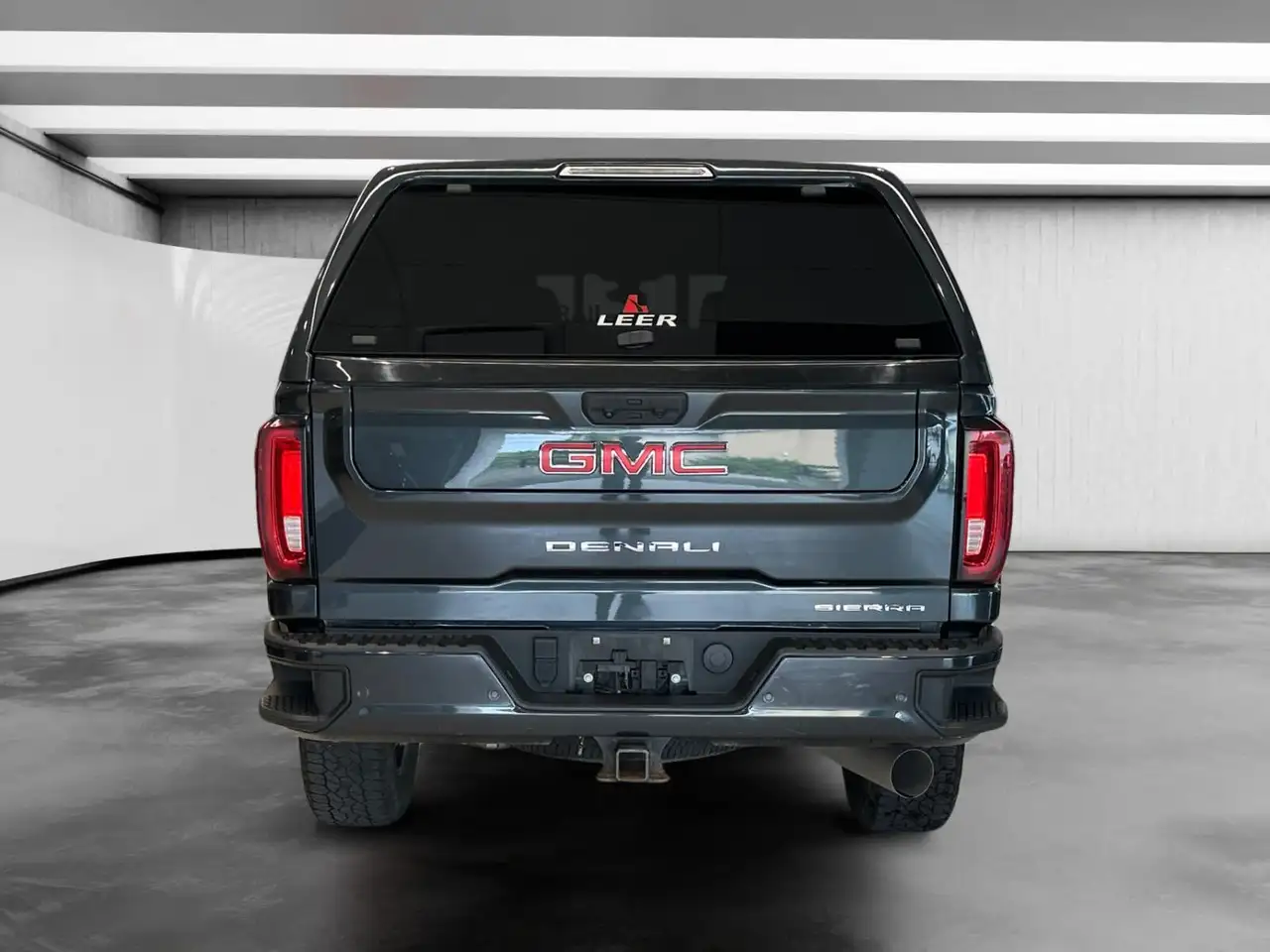 GMC Sierra 3500HD снимка GMC Sierra 3500HD