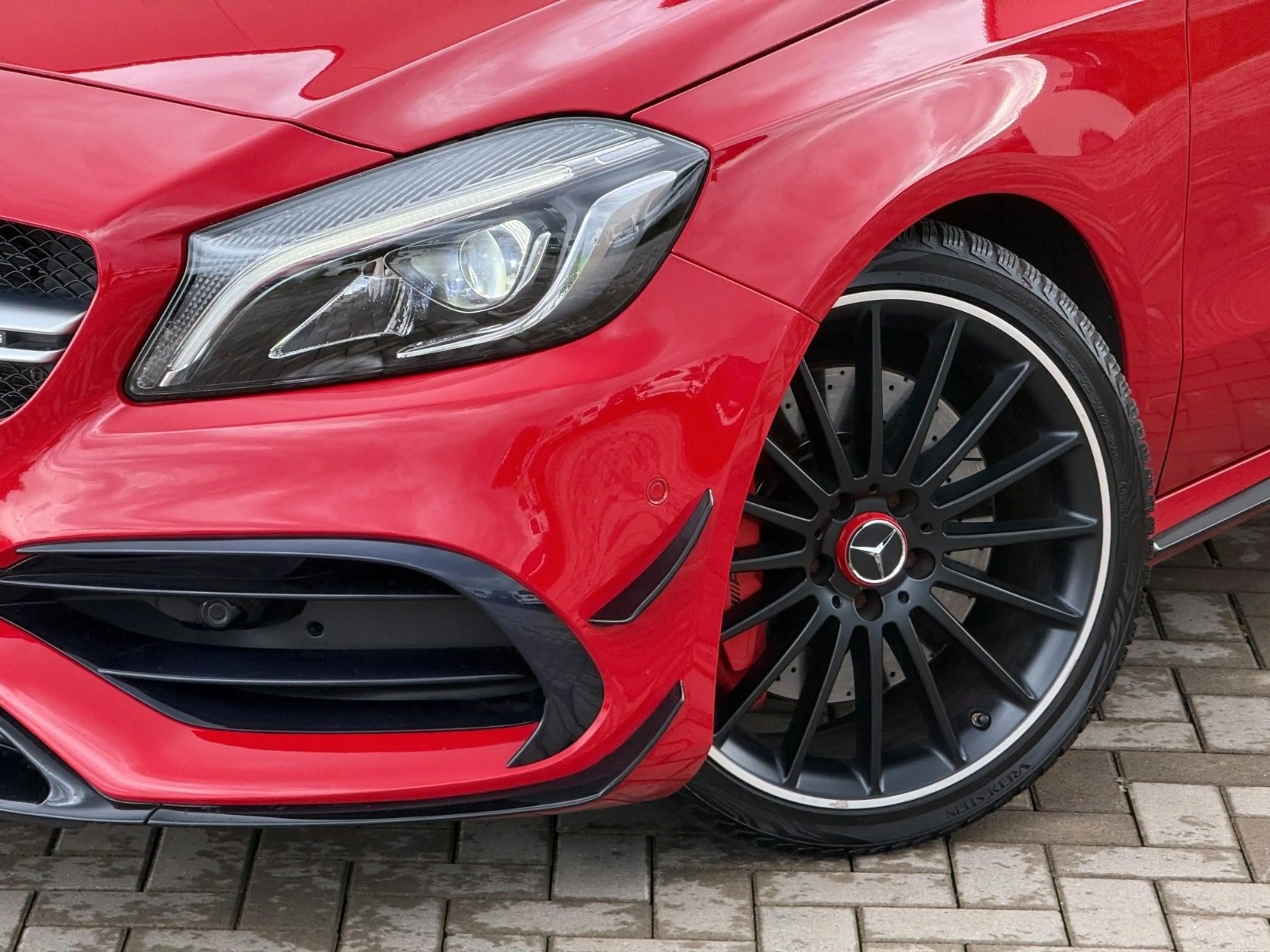 Mercedes-Benz A 45 AMG 4Matic PANO AERO-KIT PERF.-SITZE NIGHT — photo 8