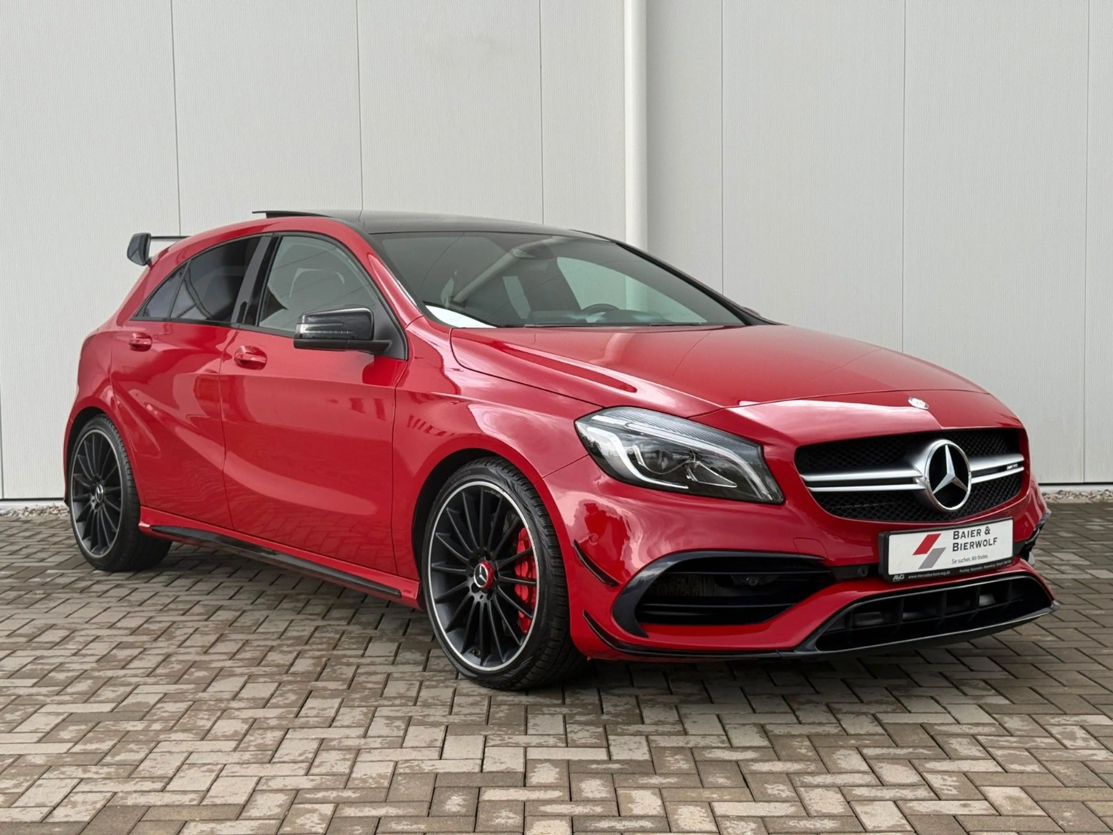 Mercedes-Benz A 45 AMG 4Matic PANO AERO-KIT PERF.-SITZE NIGHT — photo 3