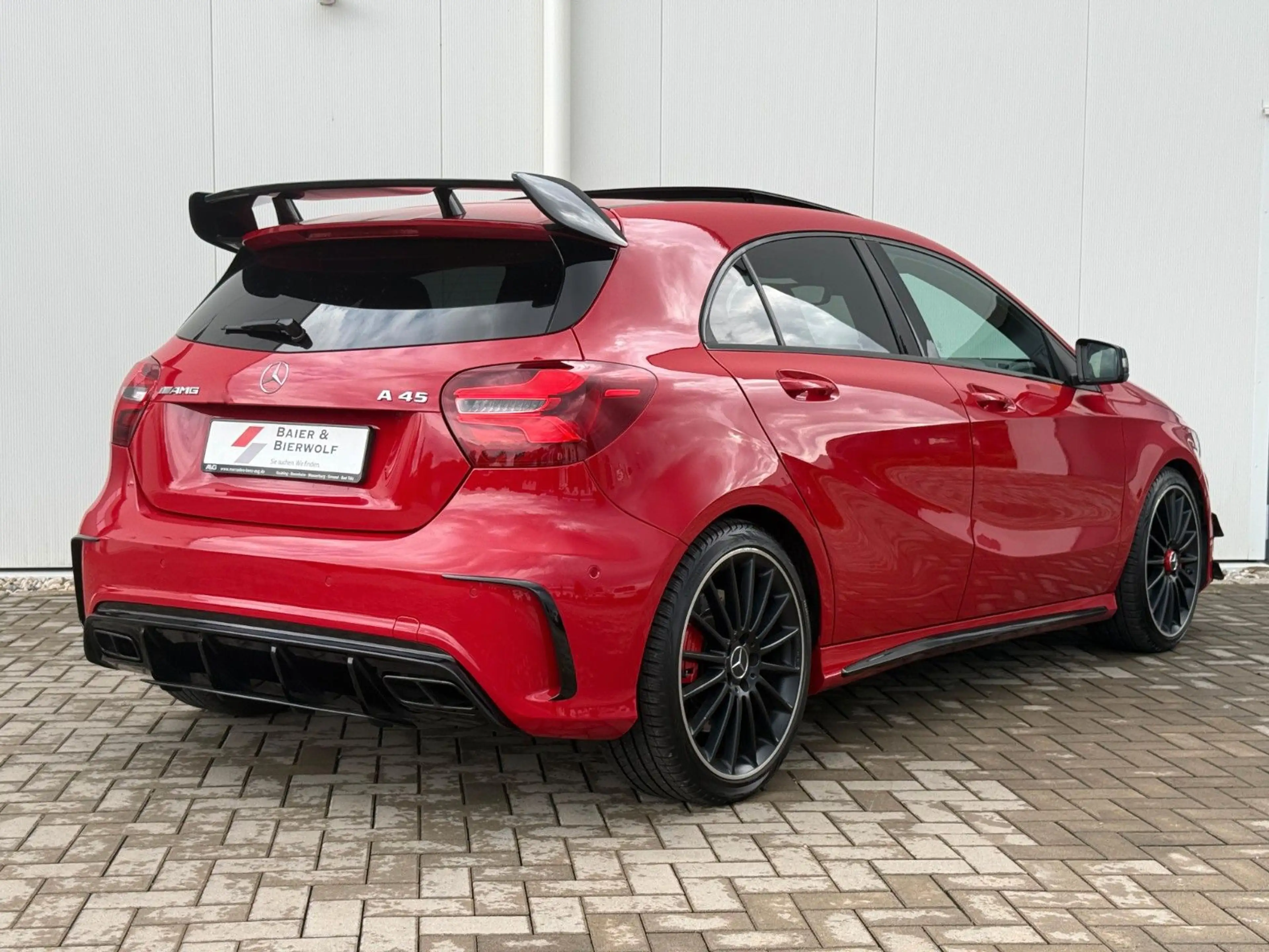 Mercedes-Benz A 45 AMG 4Matic PANO AERO-KIT PERF.-SITZE NIGHT — photo 4