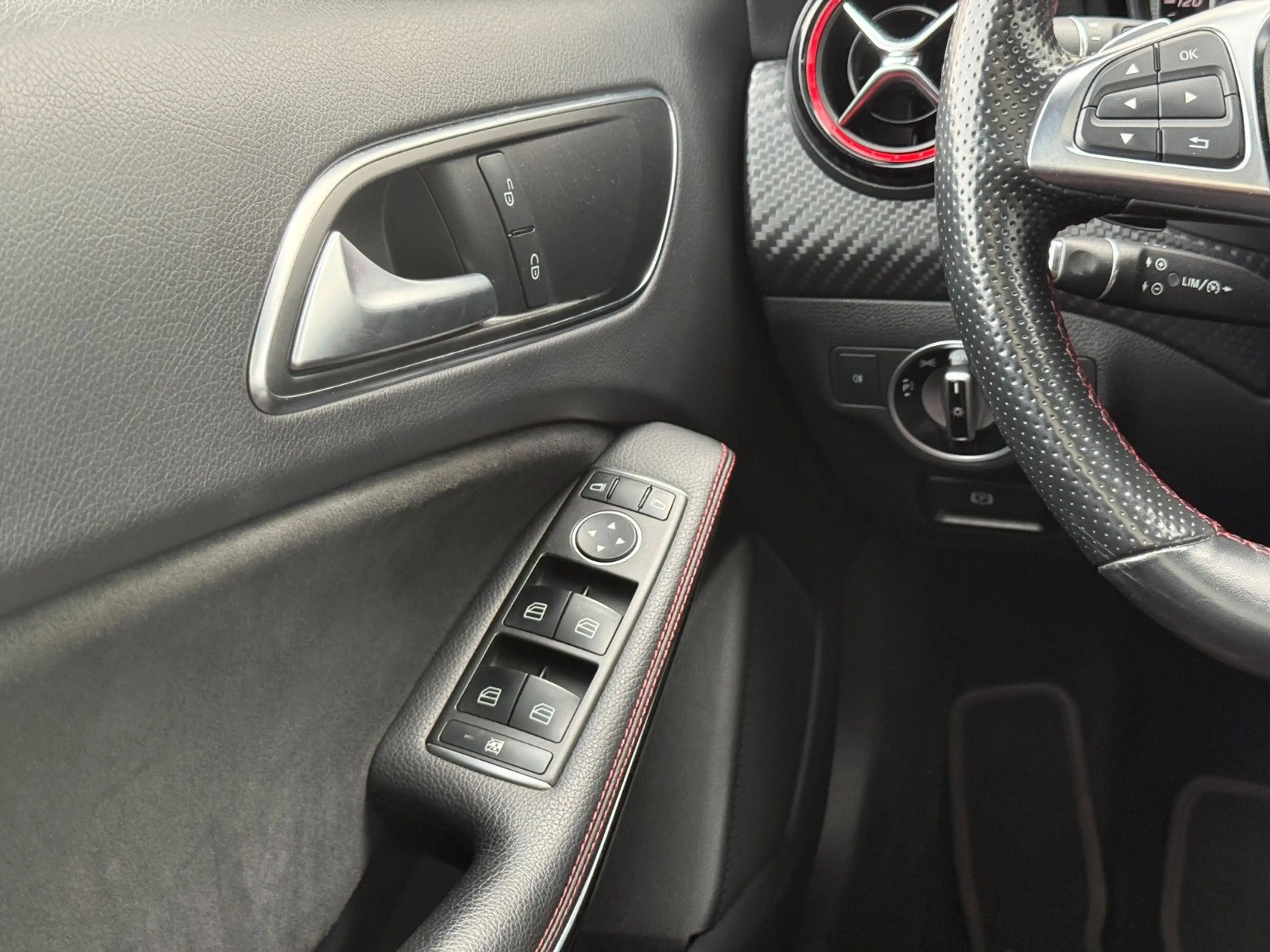 Mercedes-Benz A 45 AMG 4Matic PANO AERO-KIT PERF.-SITZE NIGHT — photo 9