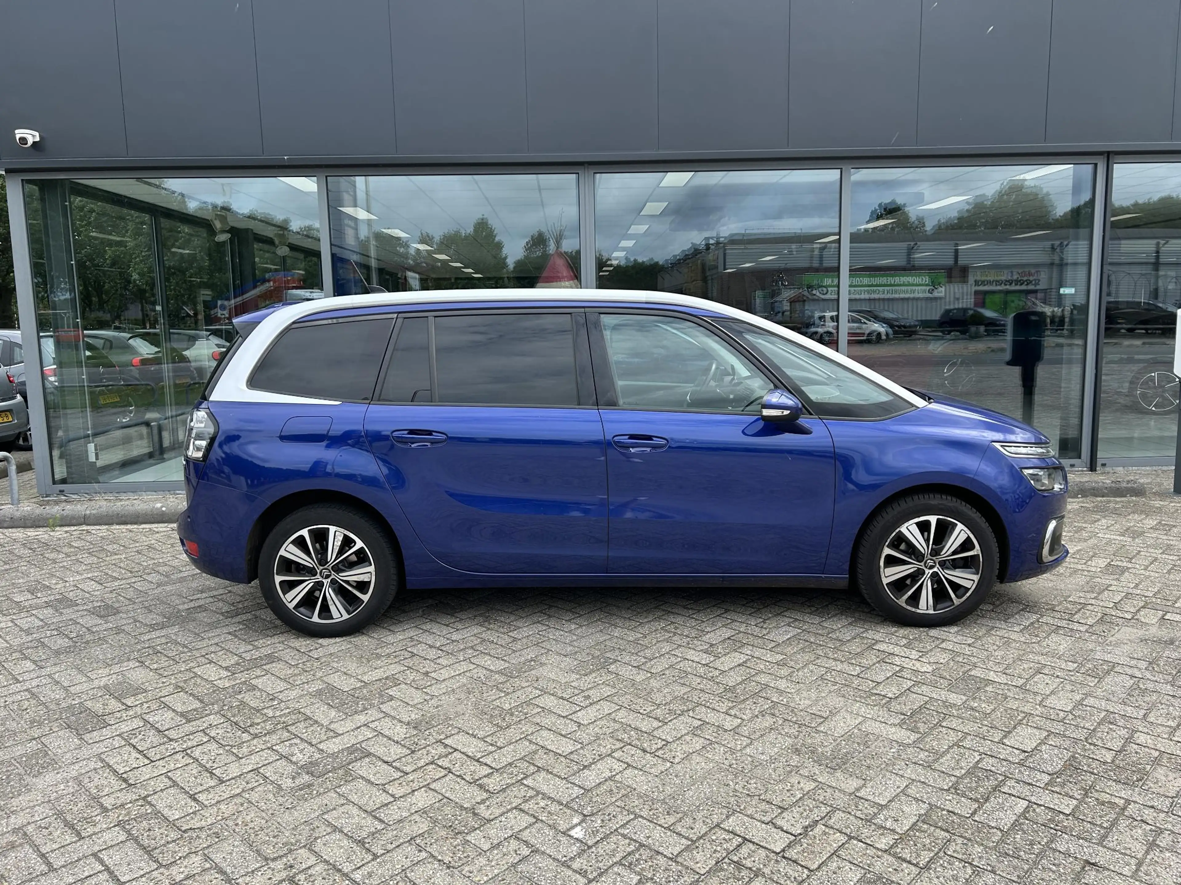Citroen Grand C4 Picasso 1.2 PureTech Business — photo 4