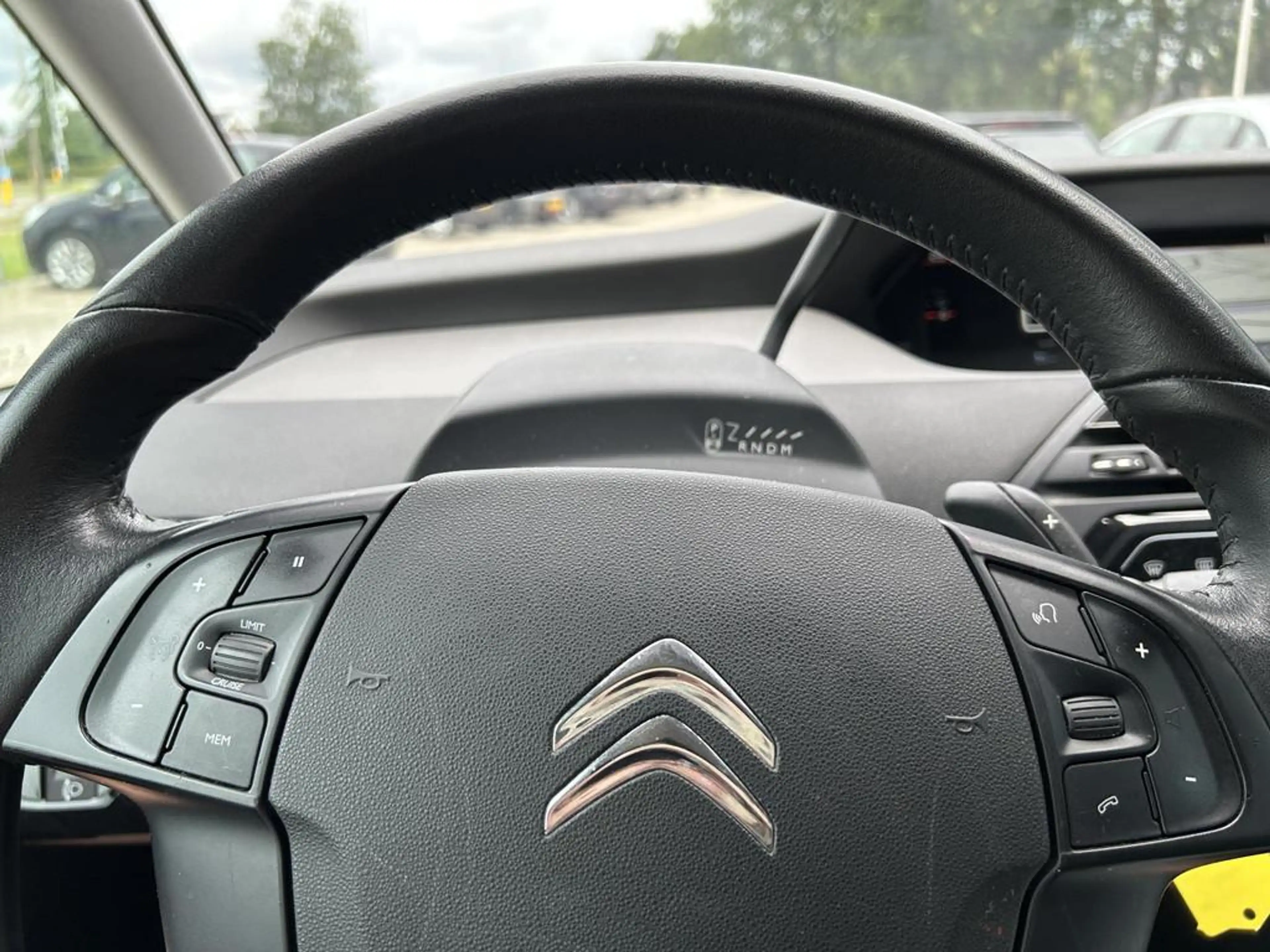 Citroen Grand C4 Picasso 1.2 PureTech Business — photo 17