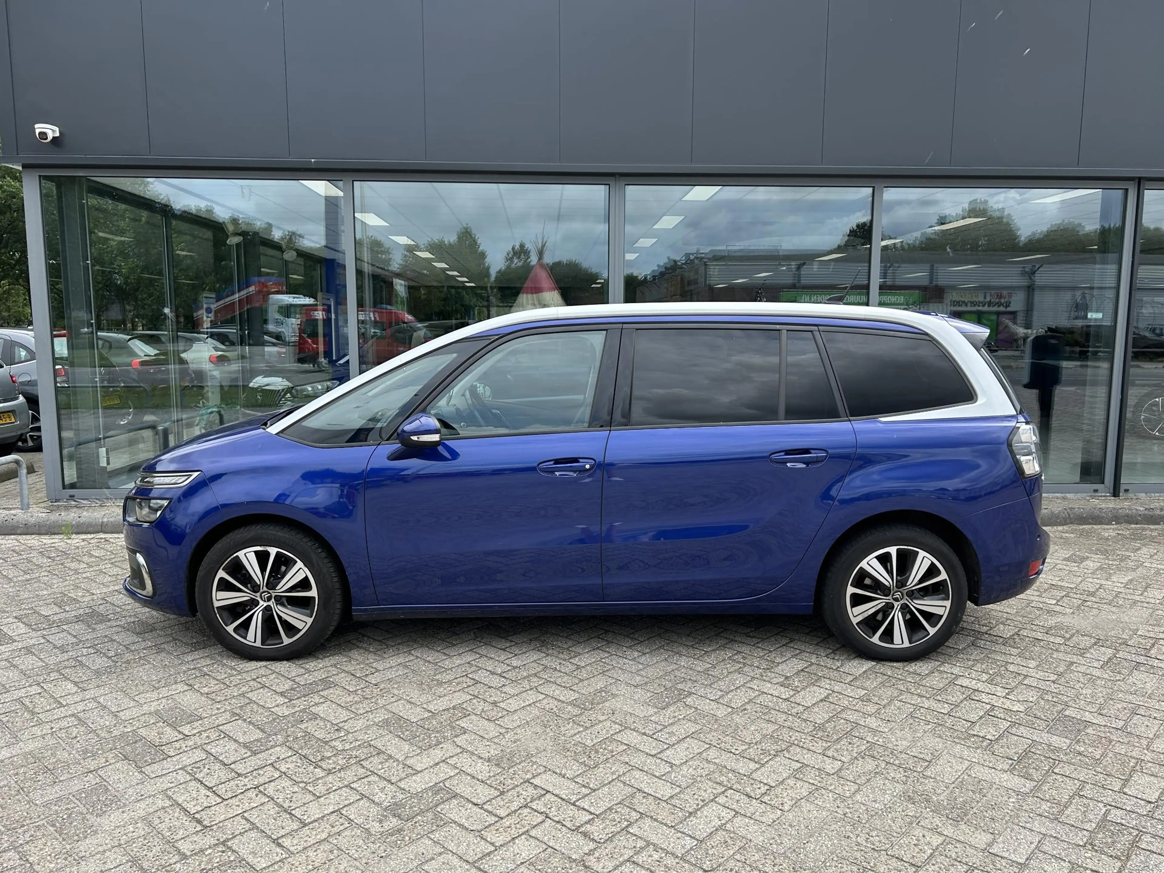 Citroen Grand C4 Picasso 1.2 PureTech Business — photo 6