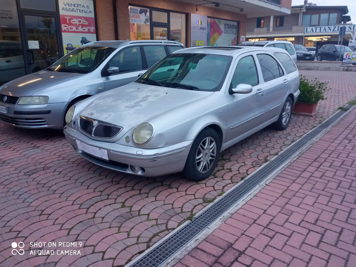 Lancia Lybra Lybra SW 2.4 jtd Executive 150cv Interni in Pelle Szürke - 1