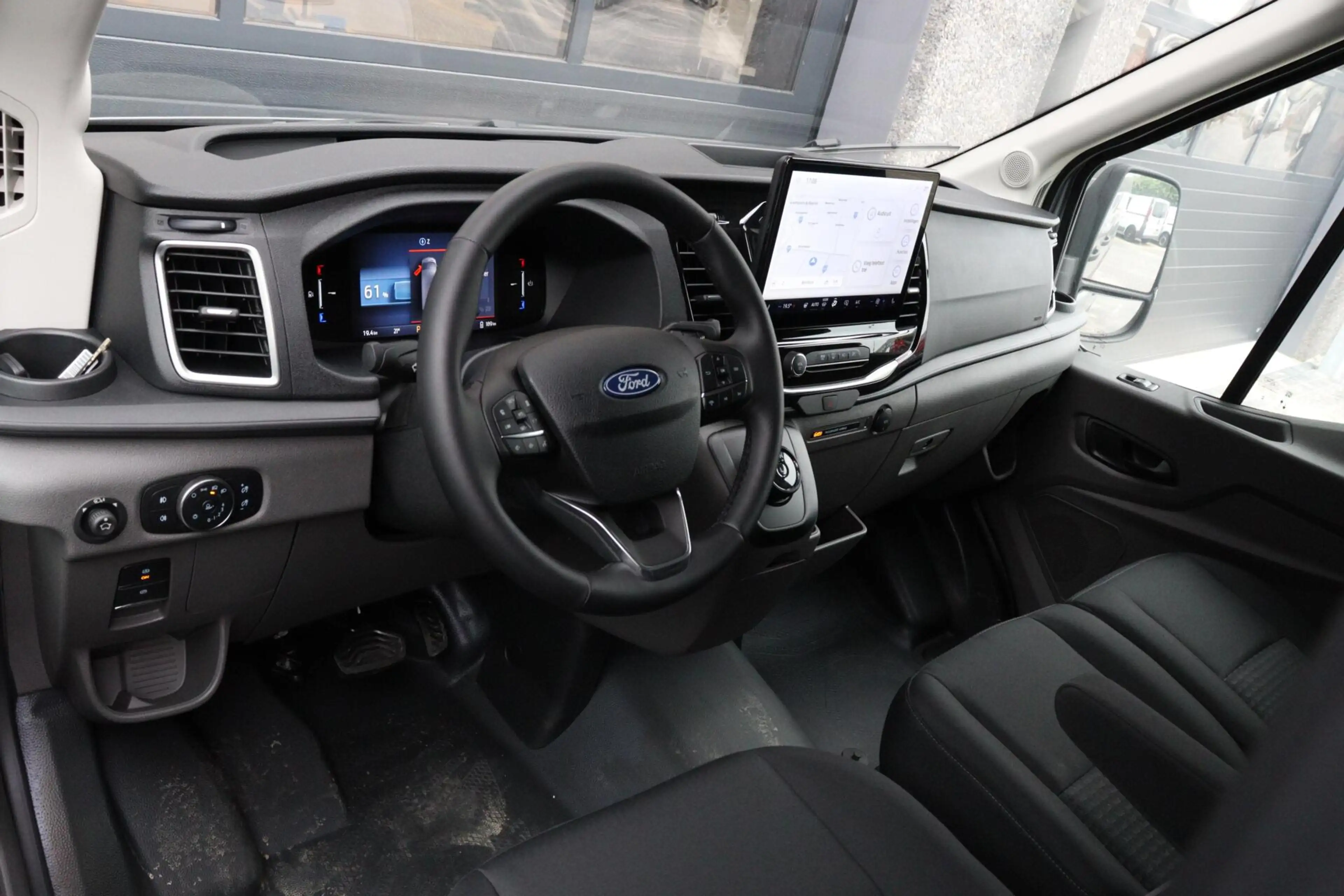 Ford E-Transit 350 L3H2 89 kWh l 269PK l 360 CAMERA l CARPLAY l A — photo 2