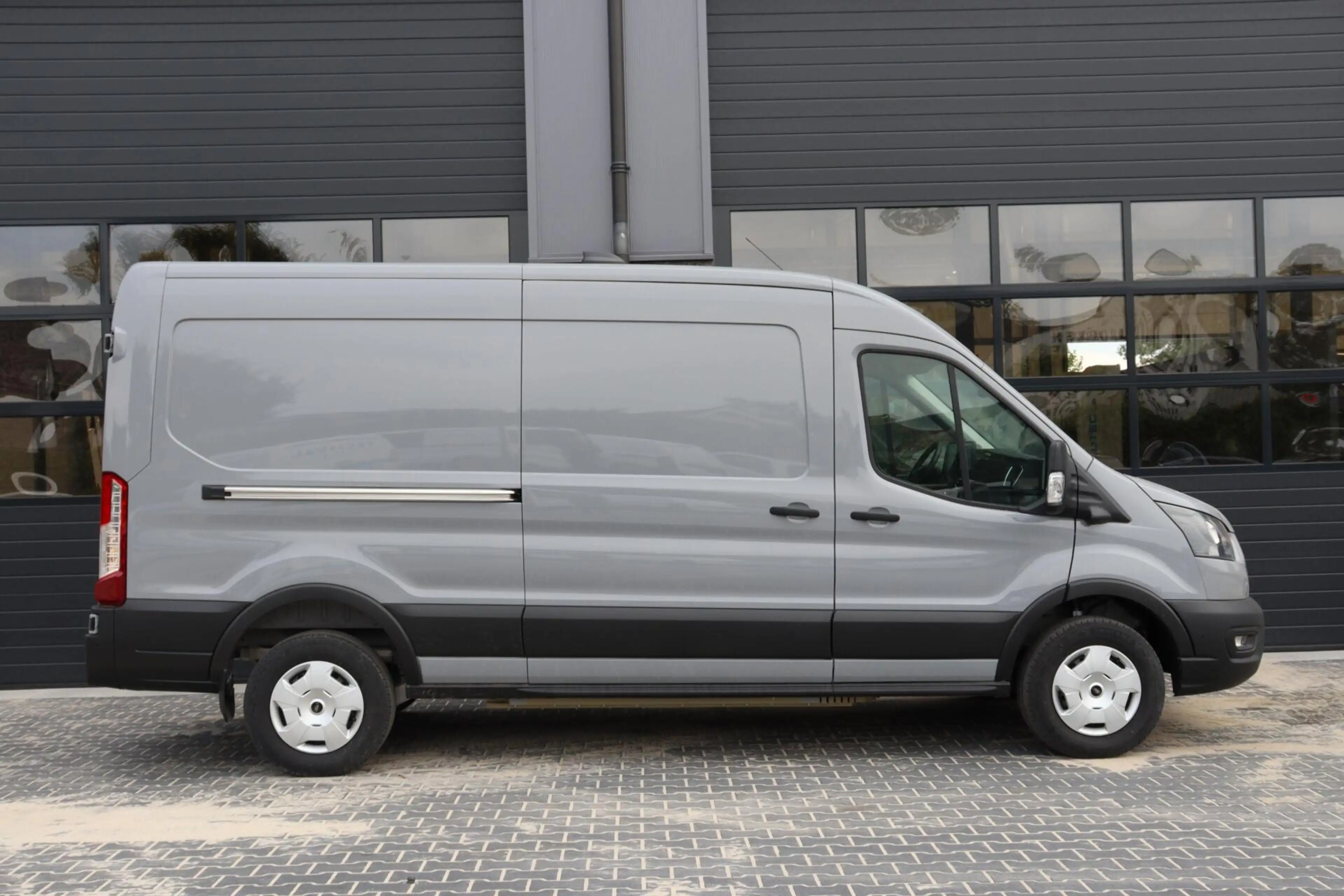 Ford E-Transit 350 L3H2 89 kWh l 269PK l 360 CAMERA l CARPLAY l A — photo 11