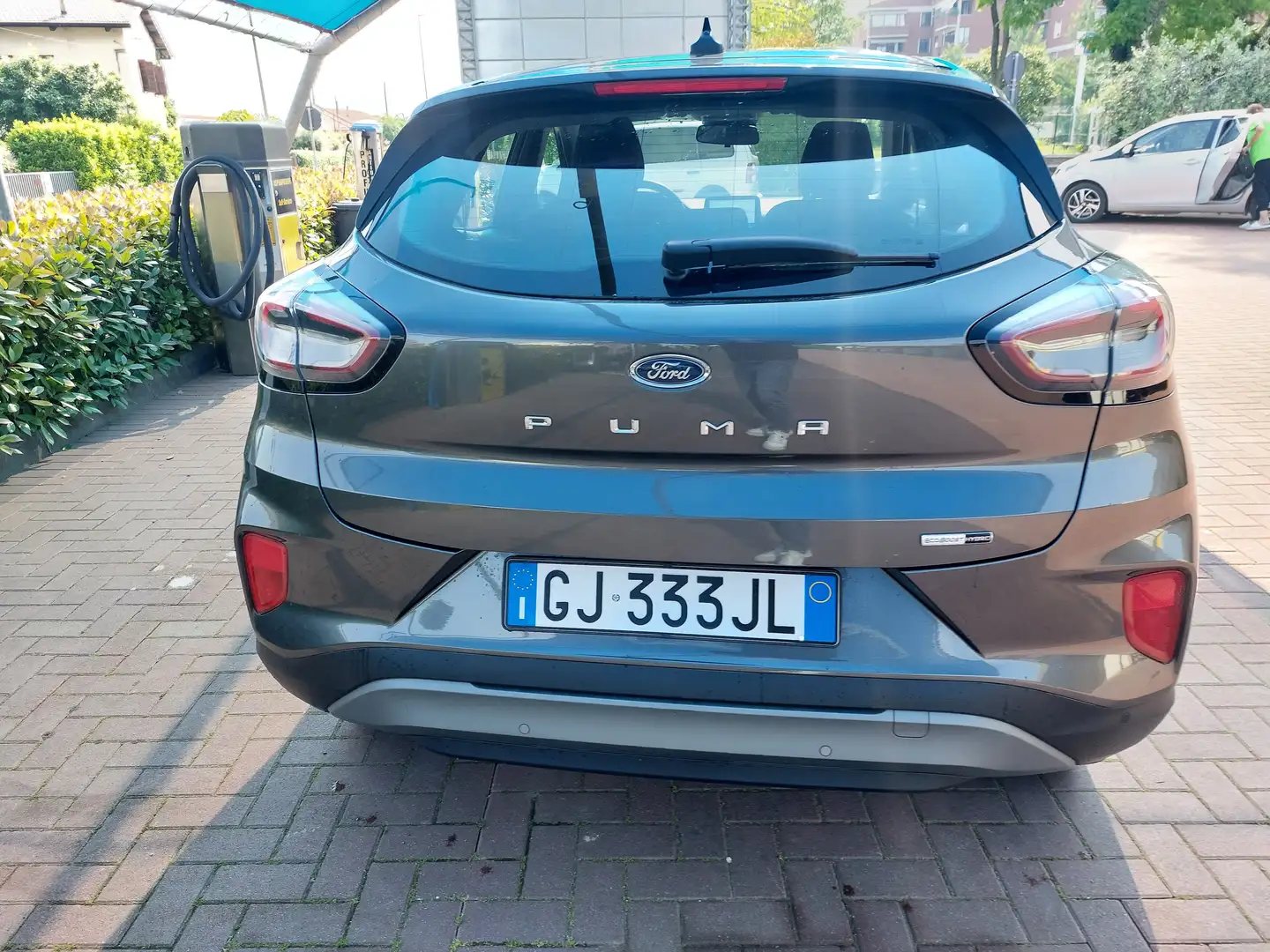 Ford Puma 5P / SUV 1.0 ECOBOOST HYBRID 125CV TITANIUM Grigio - 2
