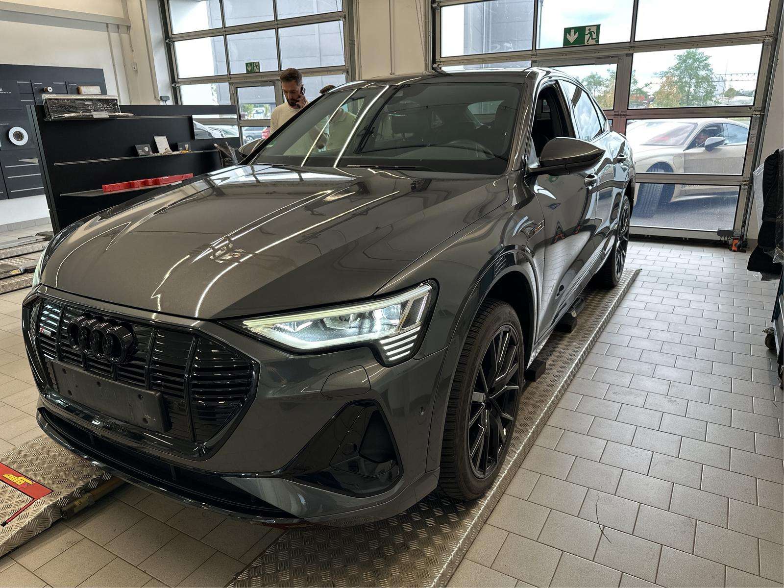 2024 Audi E-TRON