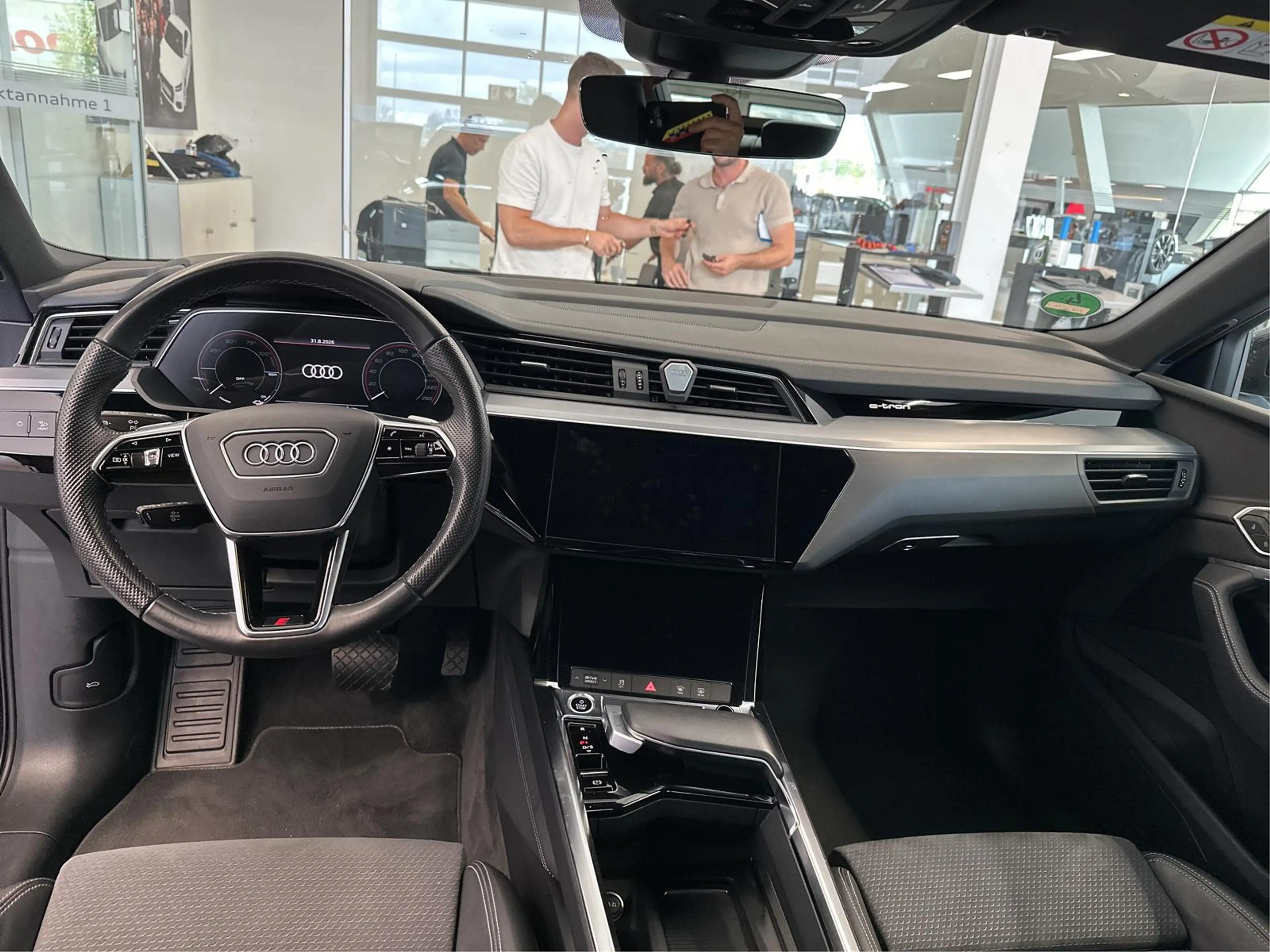 Audi e-tron Sportback 55 2x S line PANO MATRIX e-SITZ — photo 11