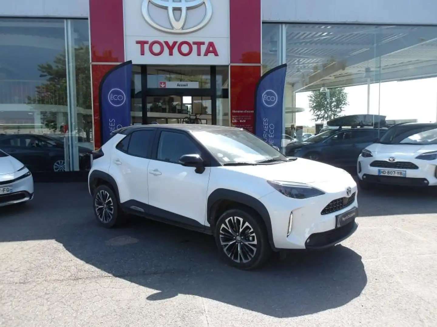 Toyota Yaris Cross 116h Collection MY21 Blanc - 1