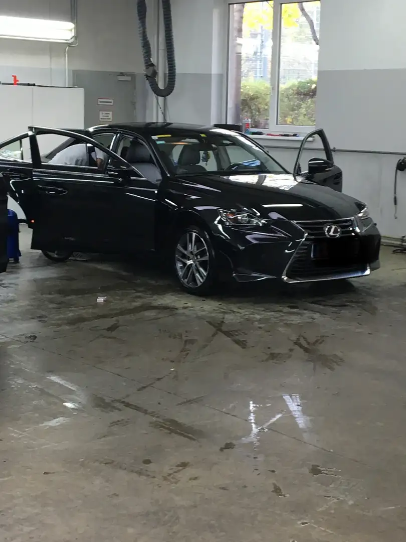 Lexus IS 300 300h Executive Aut. - 1