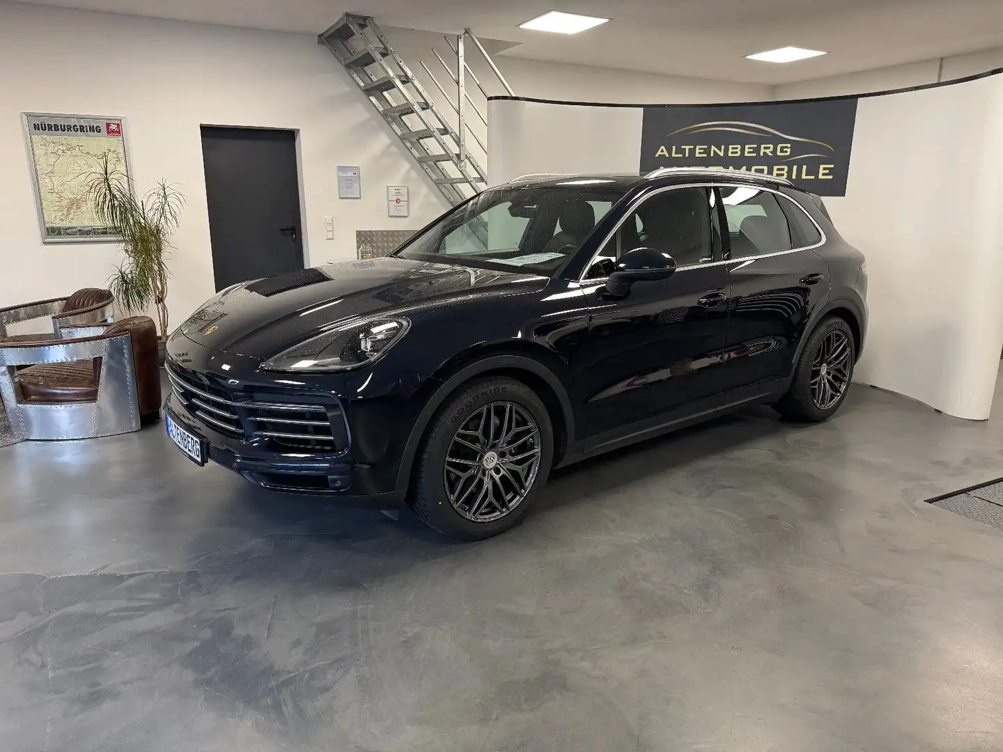 Porsche Cayenne Bose Kamera PDC ACC Pano AHK LED CarPlay Blau - 2